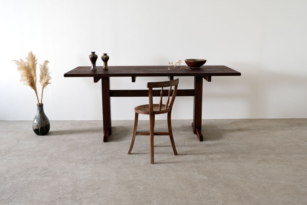 古木雙腳餐桌