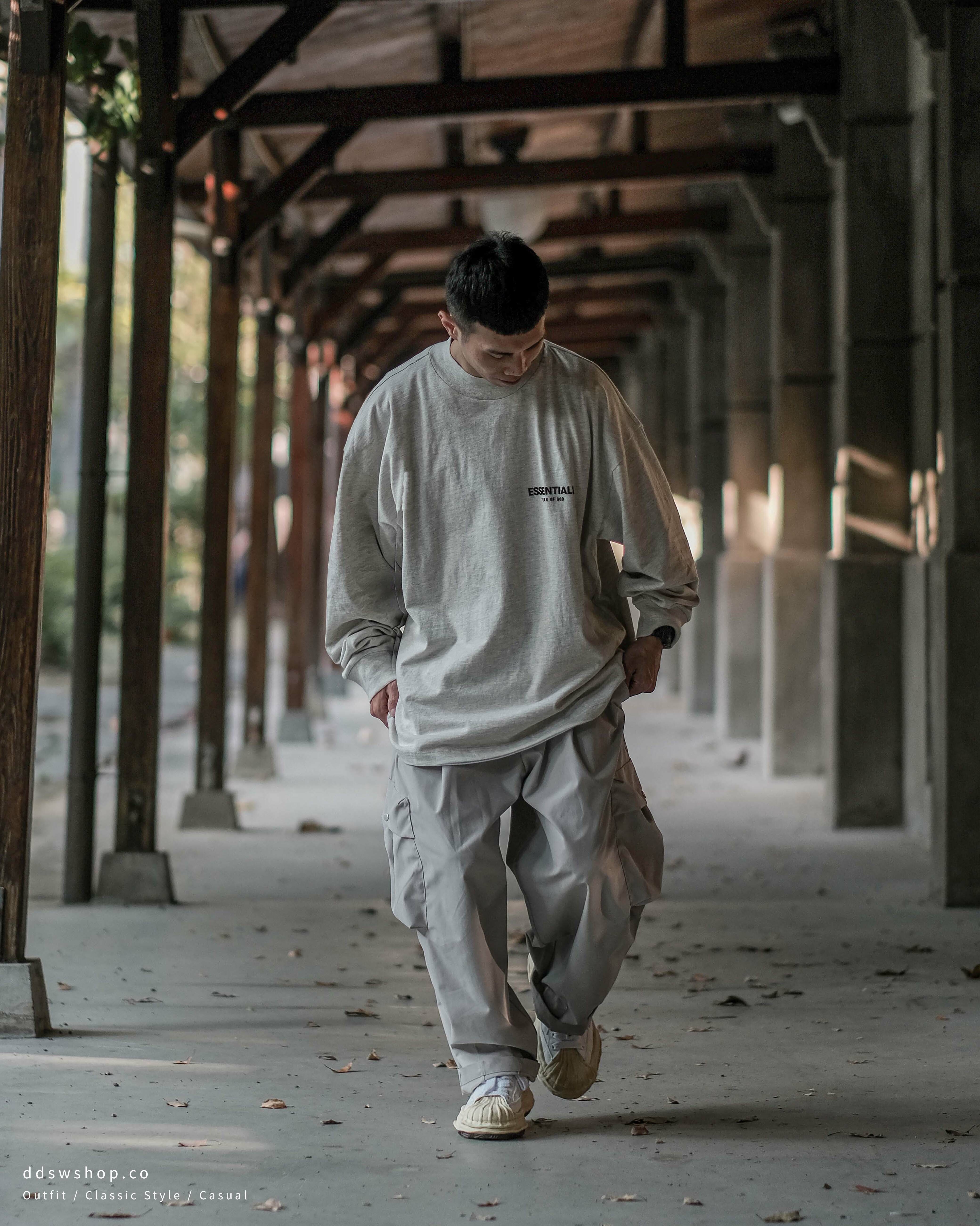 Essentials Fear of God 薄長袖 螺紋微高領 背圖 植絨Logo 黑色 米灰色