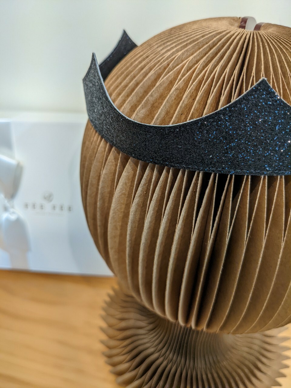 日本 緞帶皇冠 - 黑色