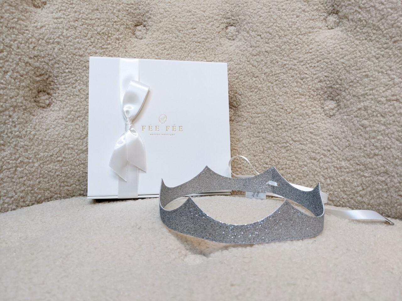 日本 緞帶皇冠 - 銀色