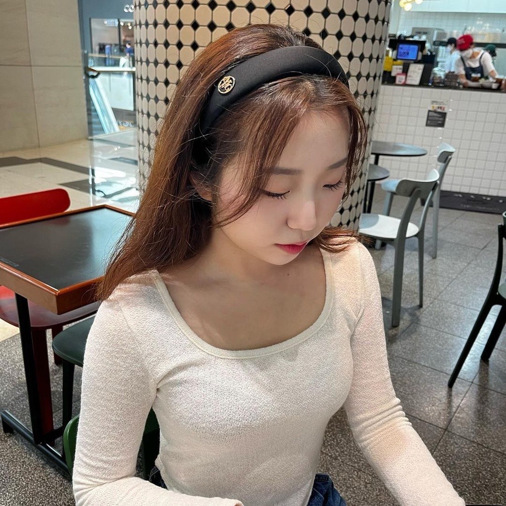 【現貨】MARITHE 天鵝絨 小金標 髮箍 MARITHEHAIR