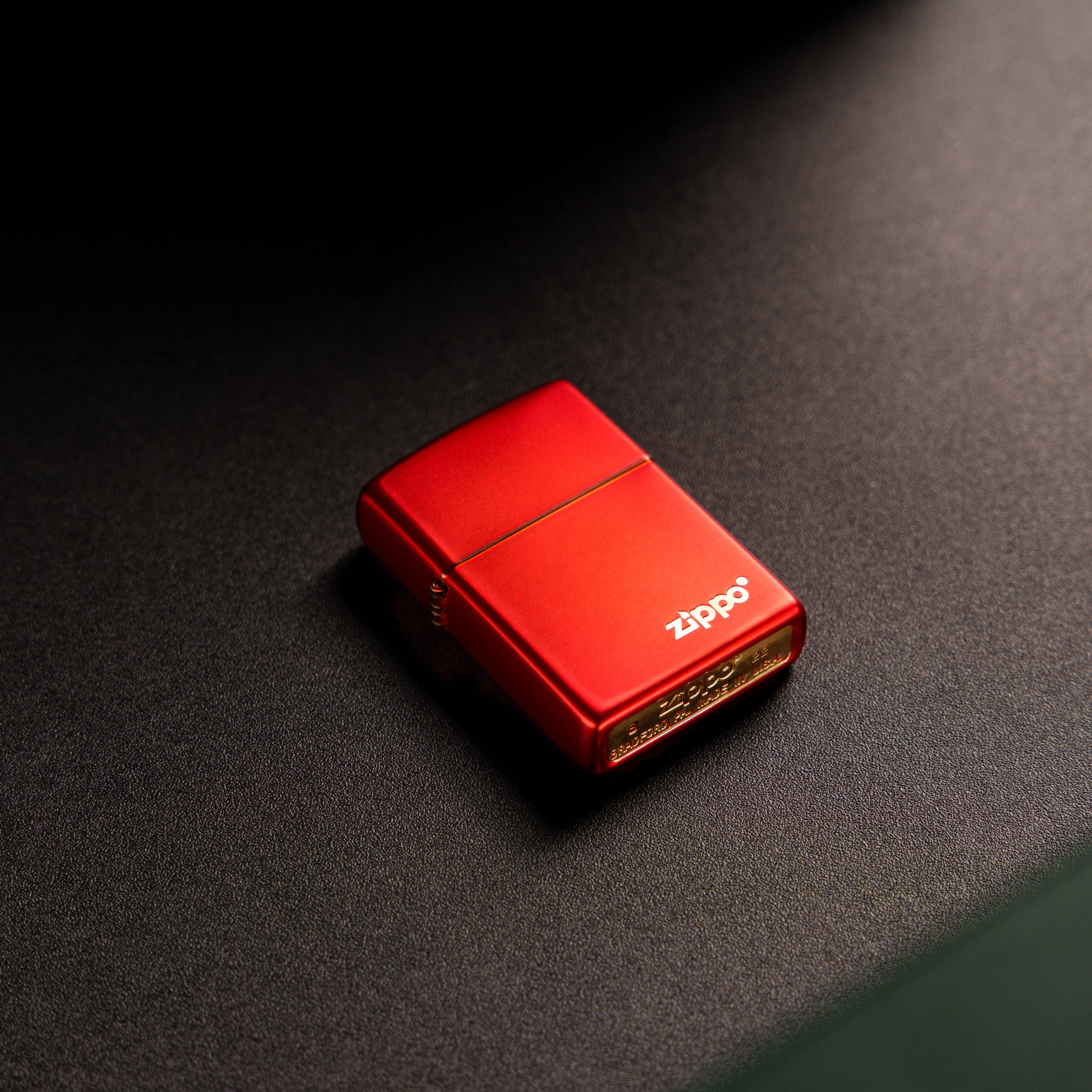 Zippo Lighter經典金屬紅色Logo打火機|銅鑼灣希慎/尖沙咀美麗華/旺角