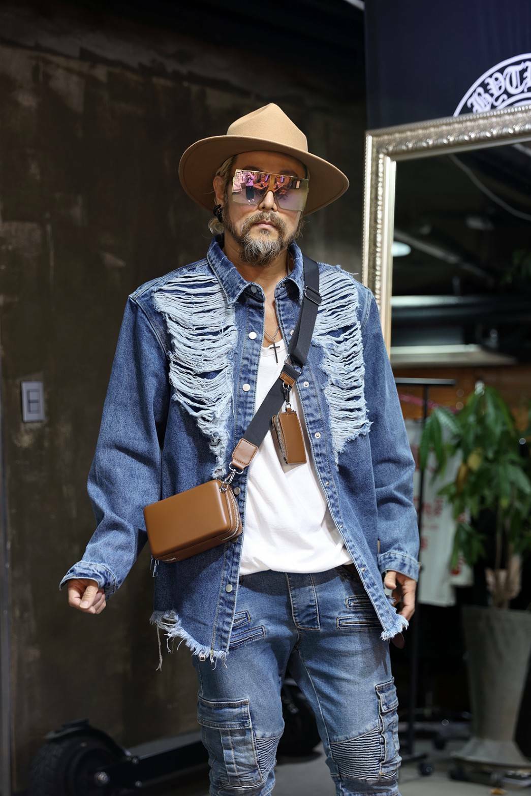 Rip Damage 牛仔襯衫夾克