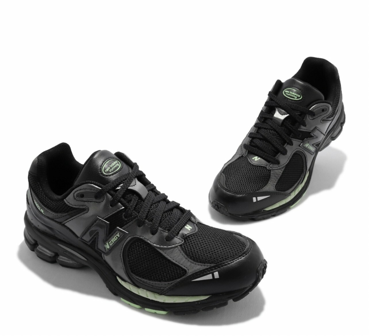 New Balance 休閒鞋 2002R 復古 穿搭  皮革鞋面 網布 情侶鞋 黑銀 MAR-