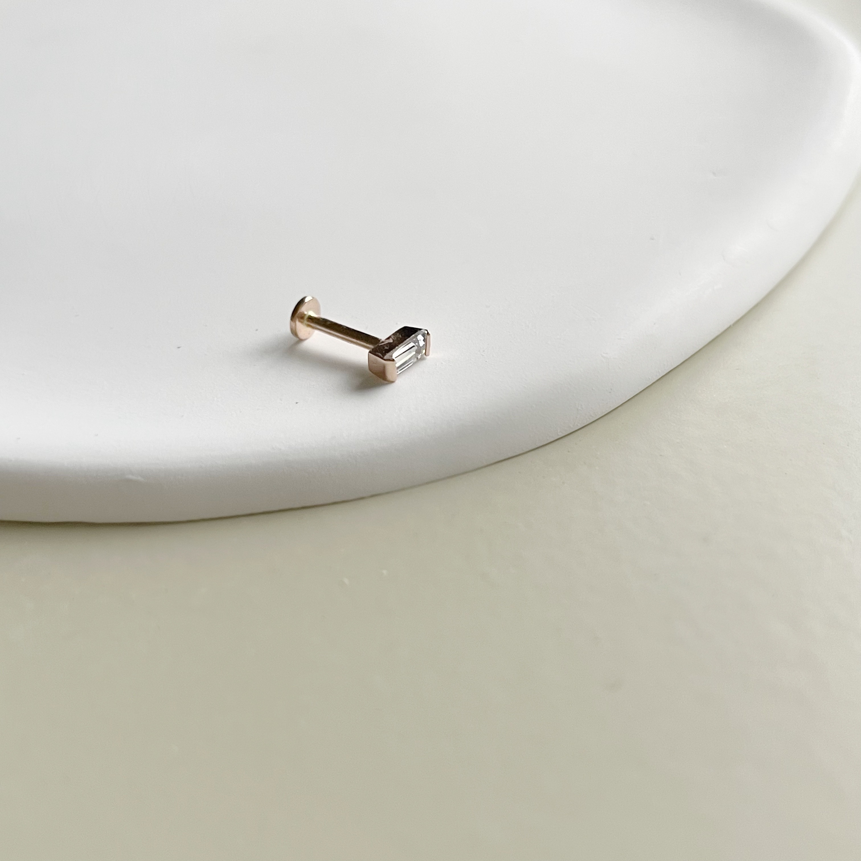 14K細方鋯石stud耳環