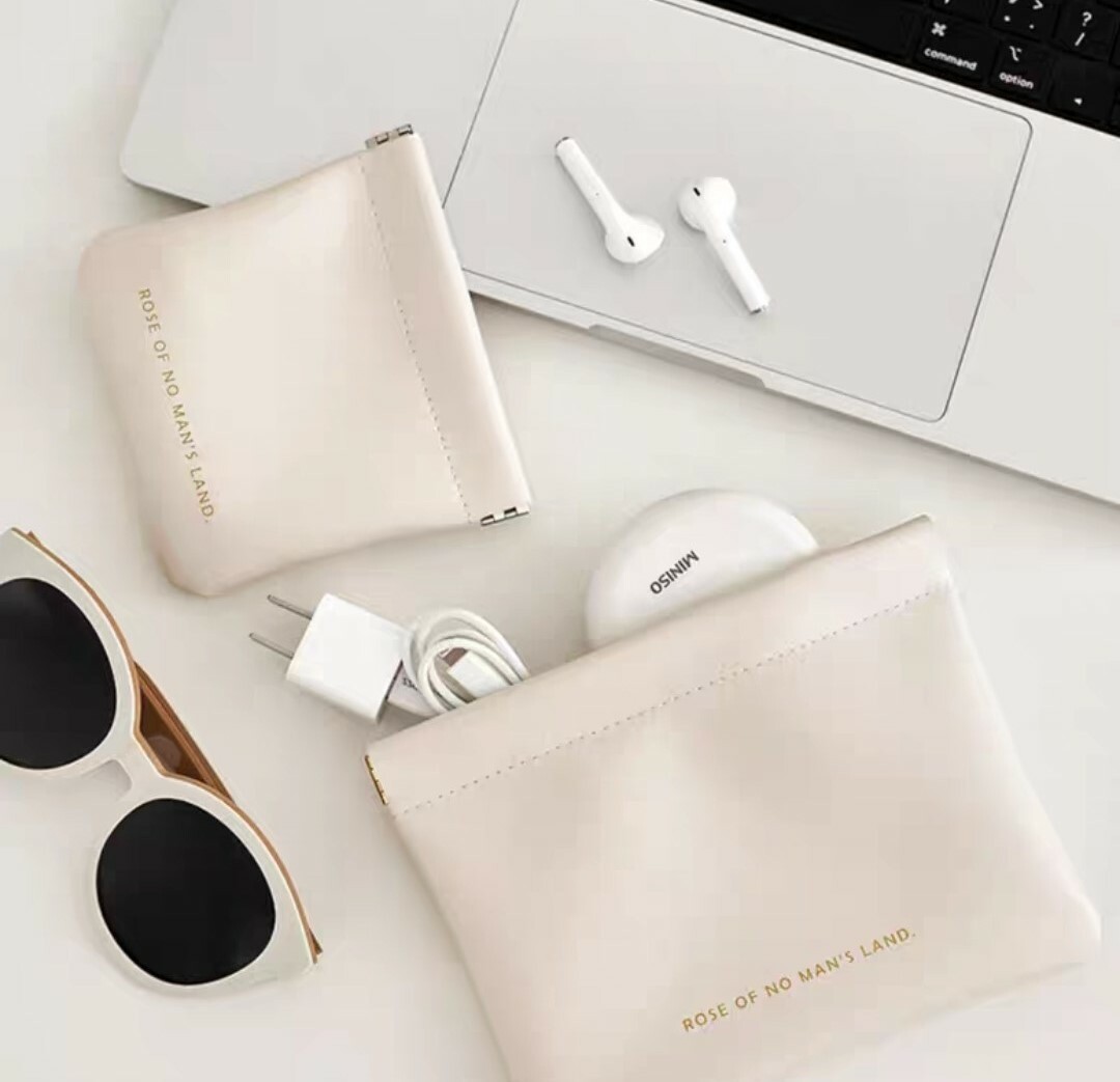 輕奢風隨身用品收納袋