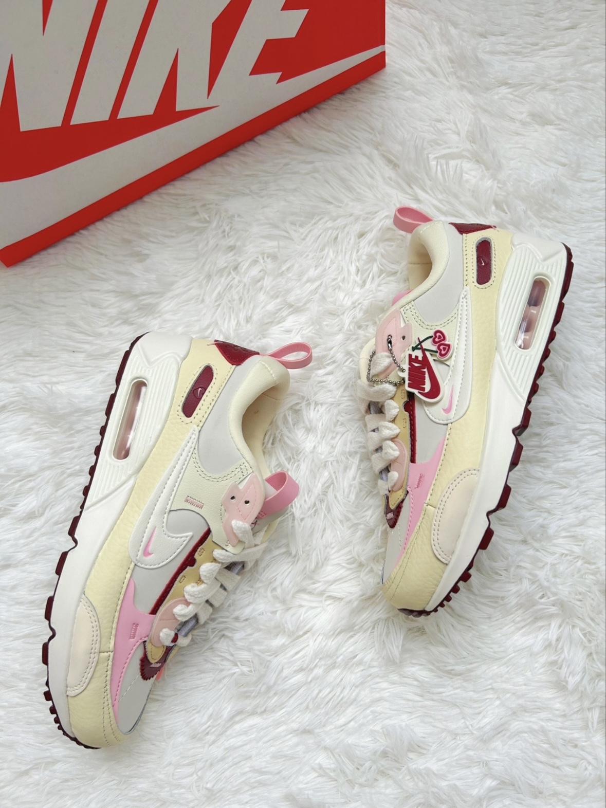 Nike Air Max 90 Futura 情人節櫻桃