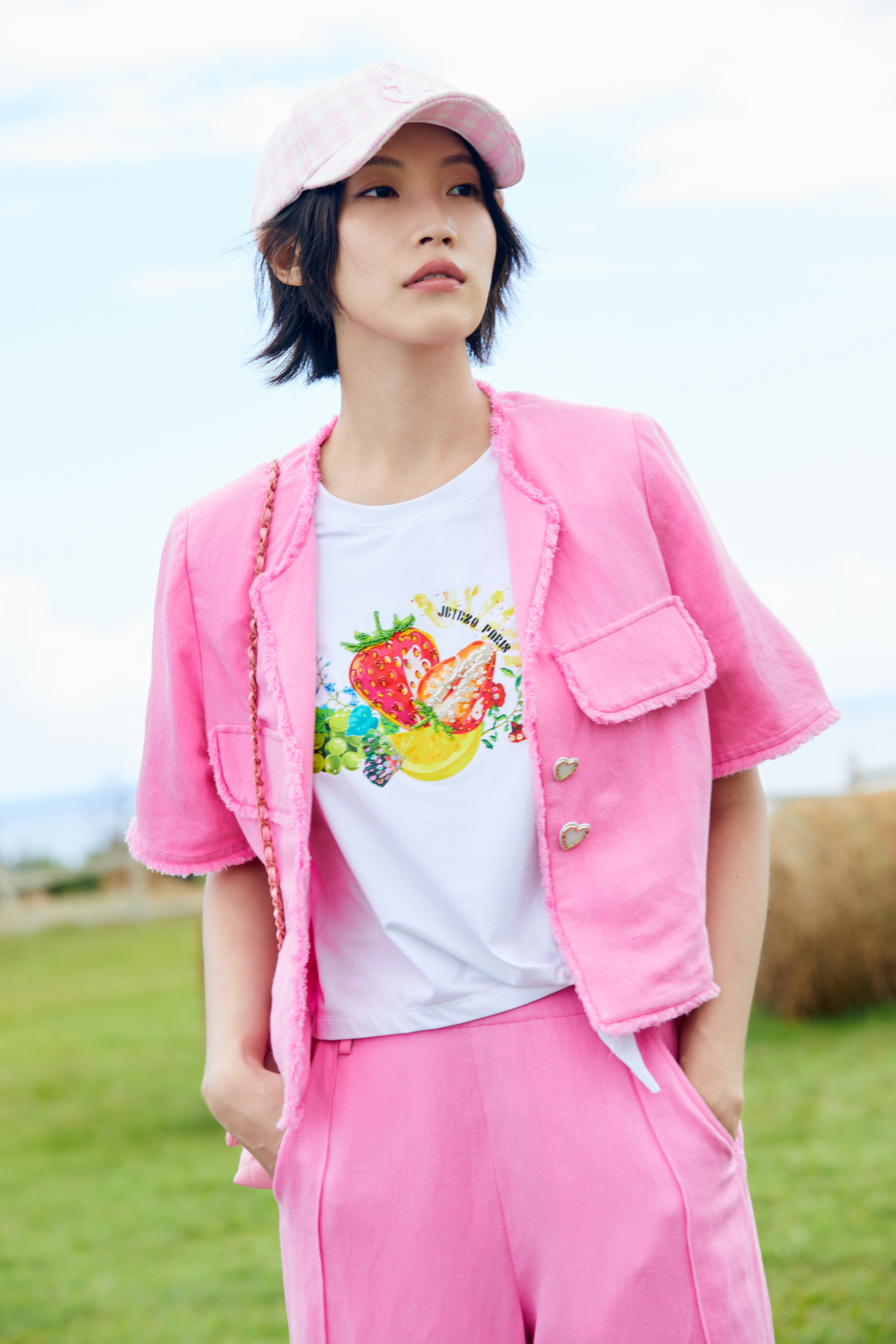 BC1EC309A1夏日莓果印花綁帶踢