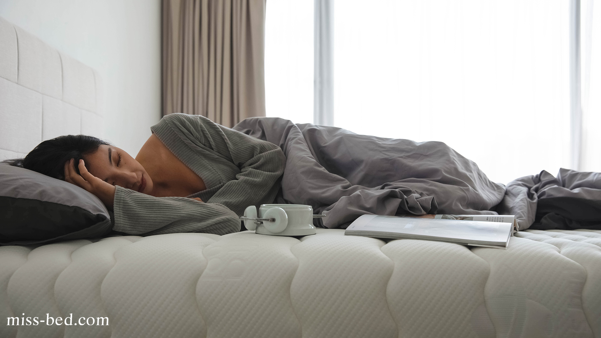 失眠的原因有很多種，但其中有很大一部份的人是可以透過改善睡眠習慣來解決的！