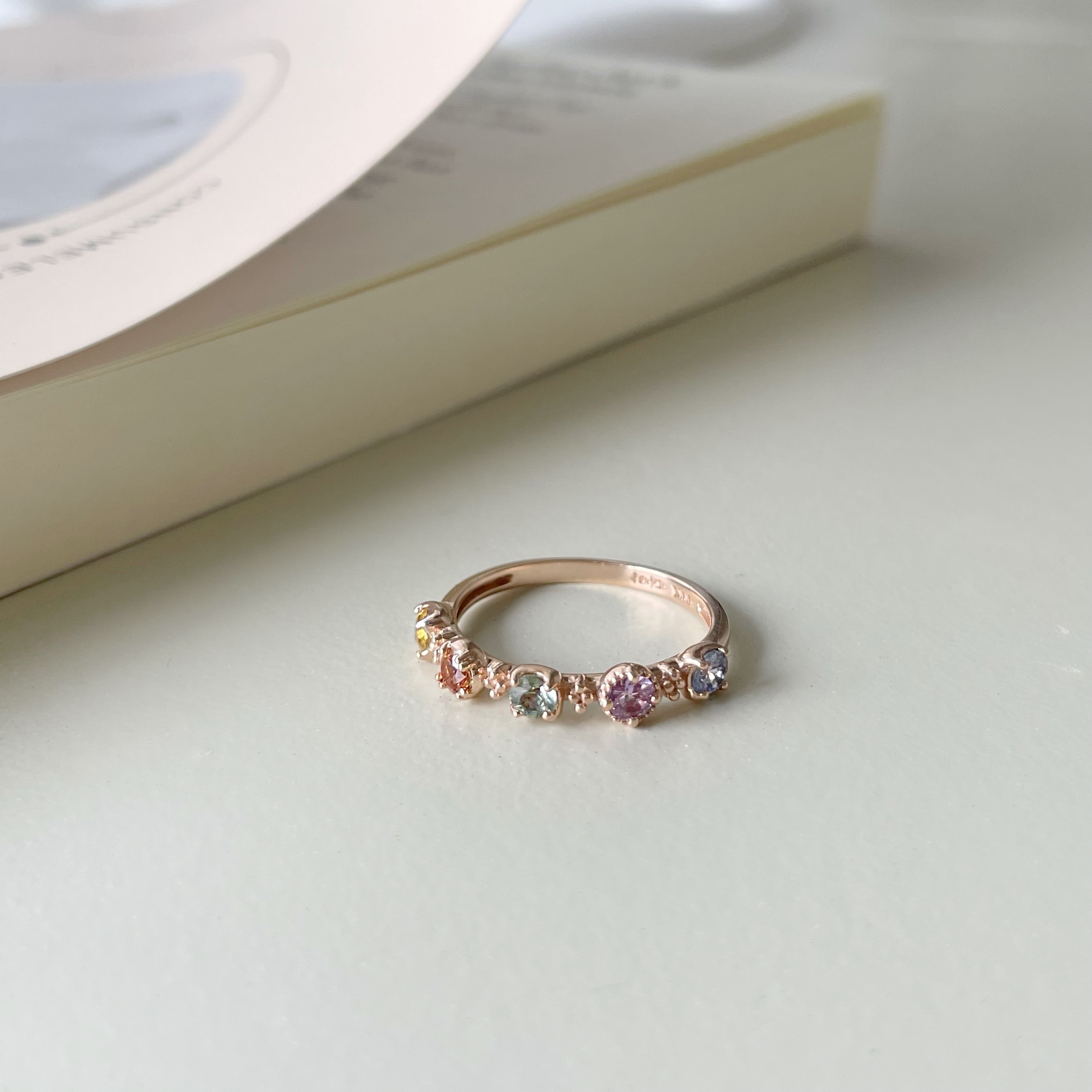 14K Infinity五彩藍寶石戒指