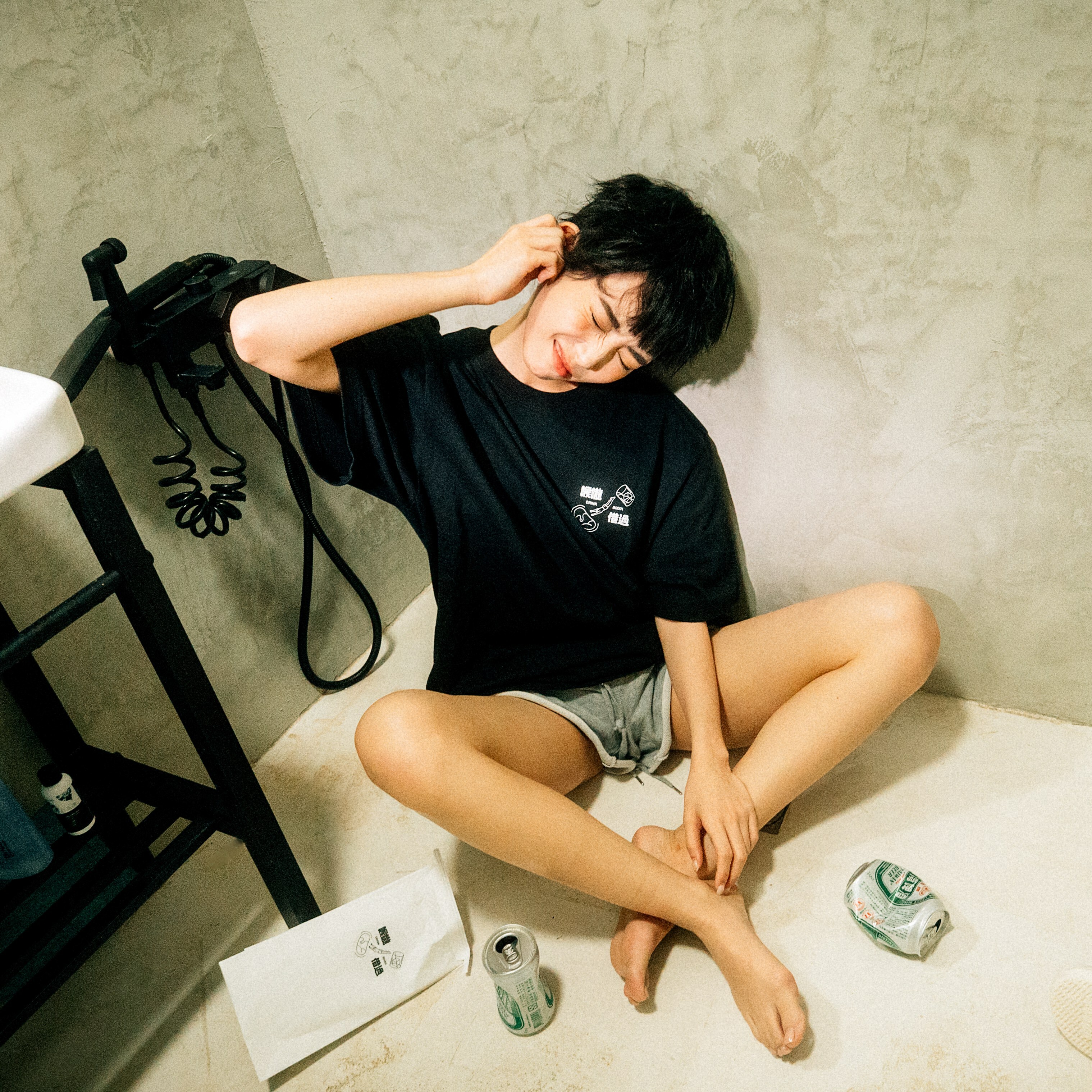 喉嚨借過Project-”喉嚨借過“短踢