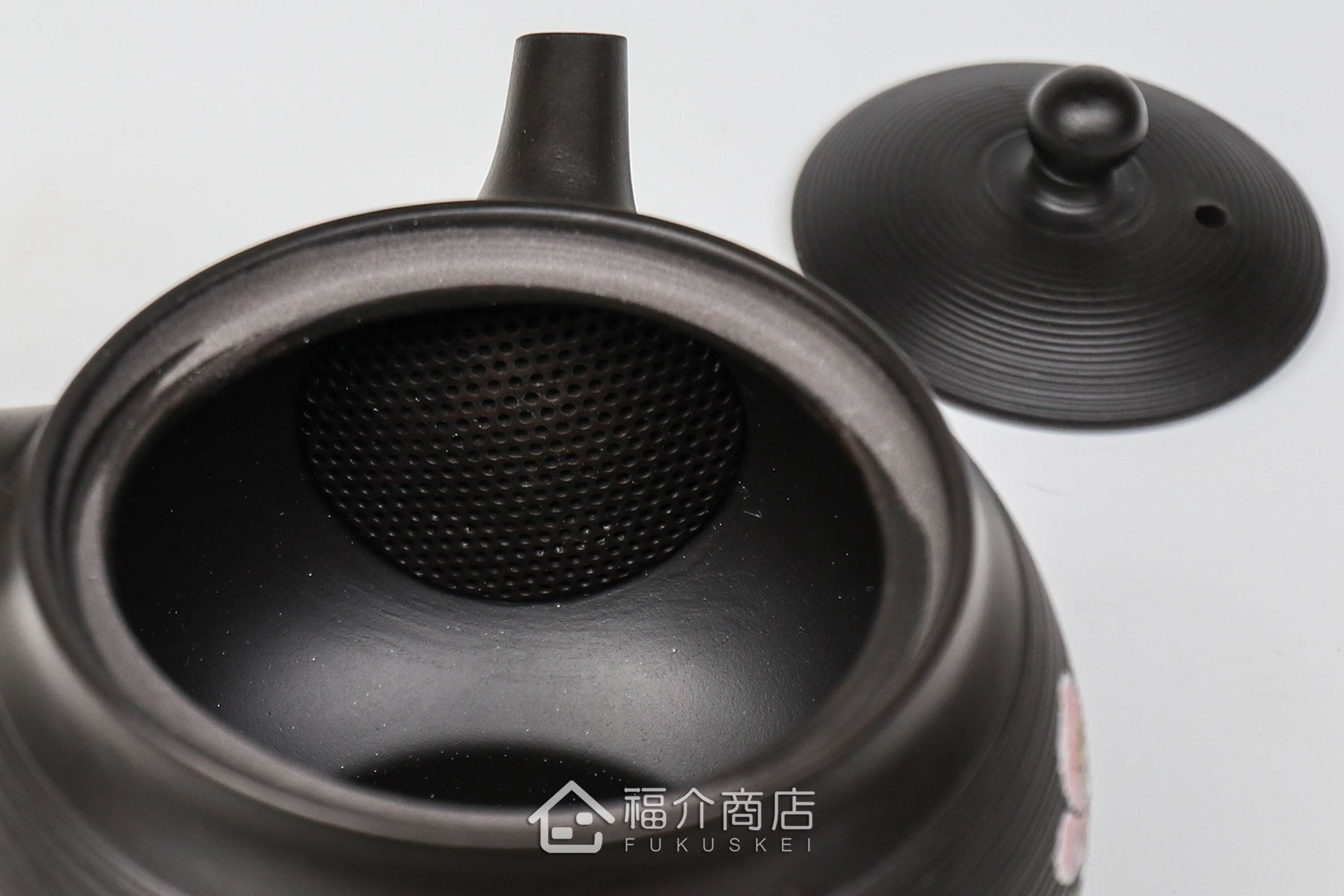 泡茶用的日本陶瓷茶壺