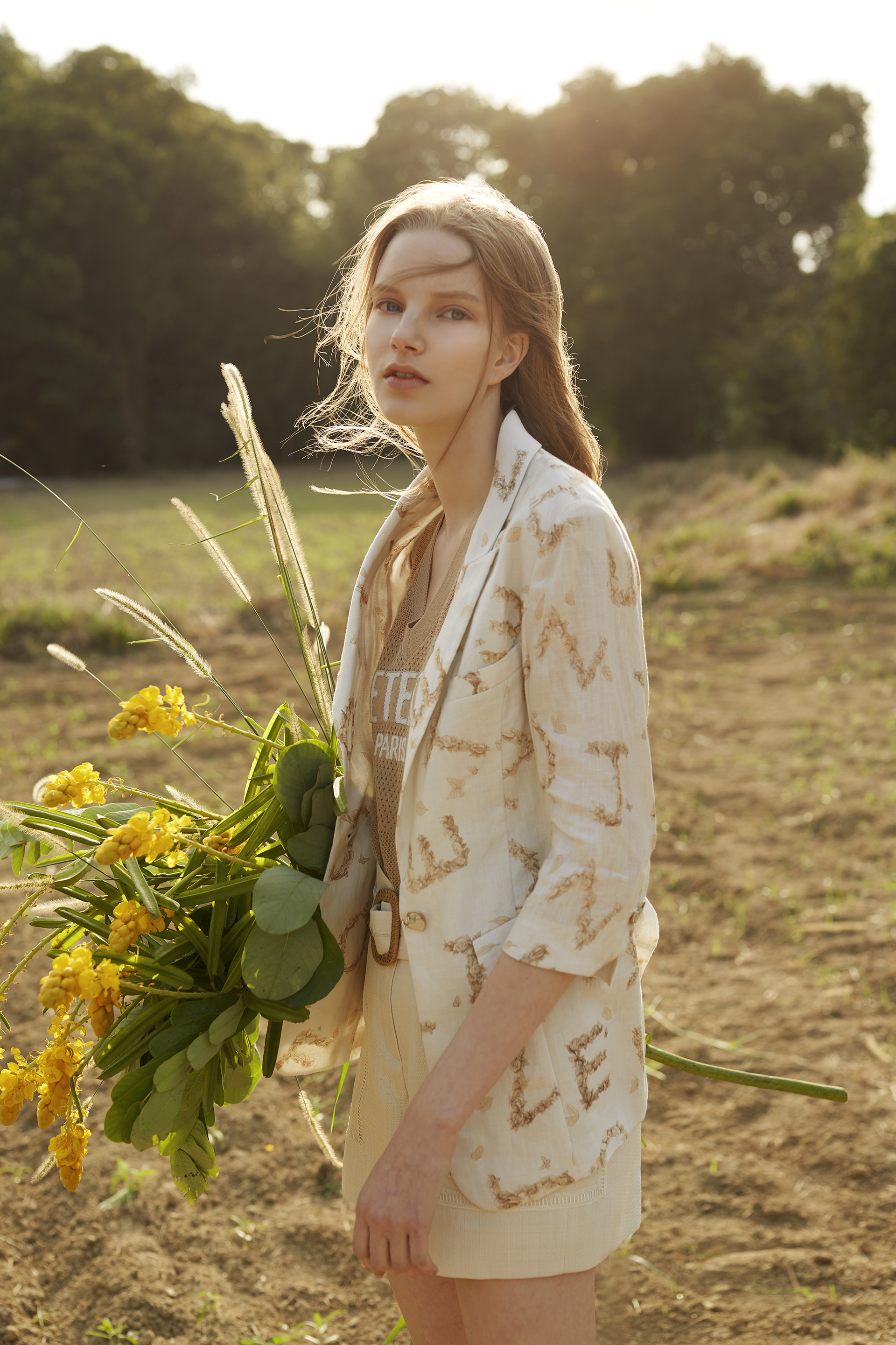 BC1EB036D1 天空之城亞麻玫瑰手繪logo印花西裝外套