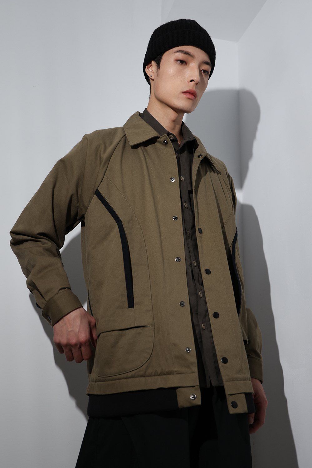 立領雙弧度口袋外套-墨綠