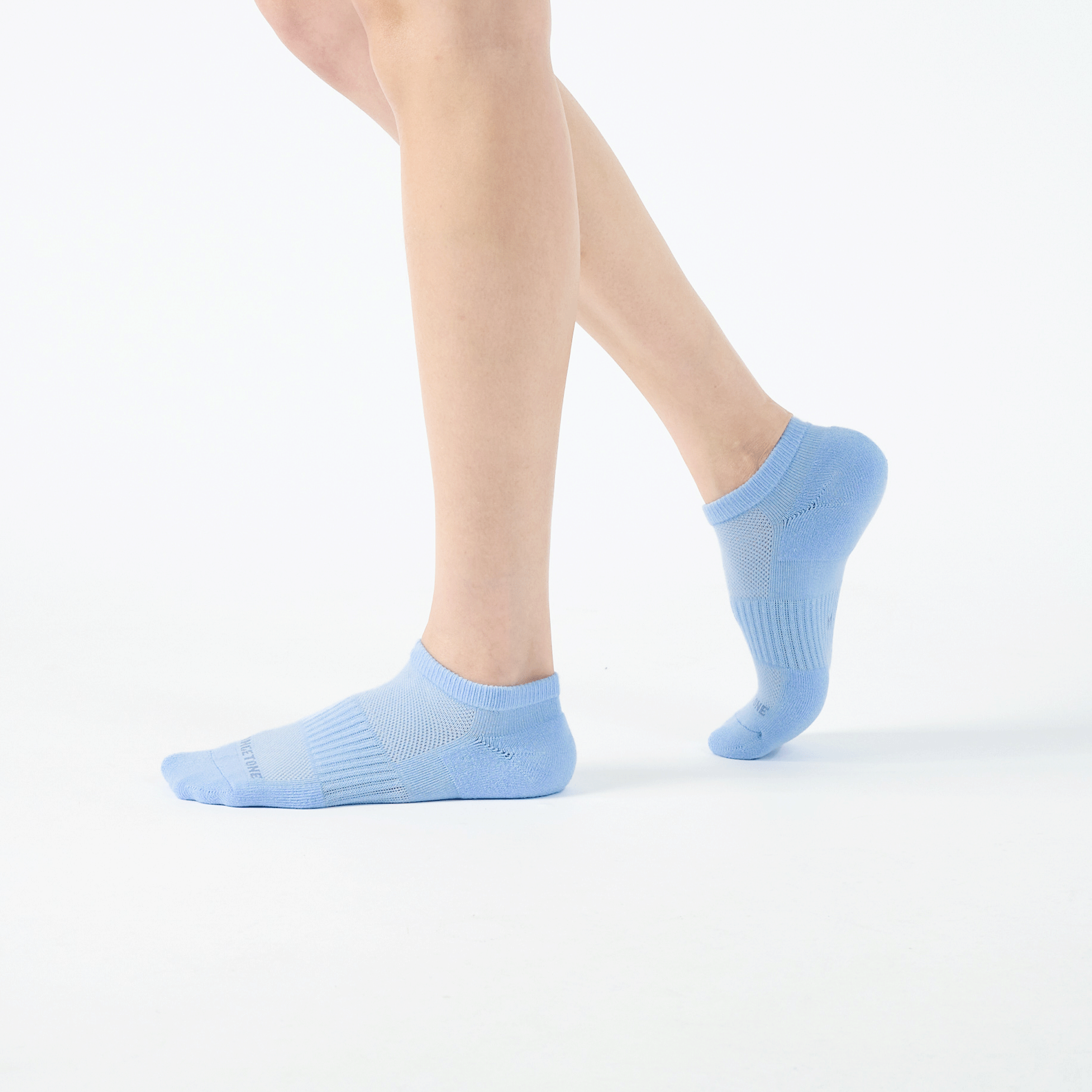 素面抗菌運動踝襪〈淺藍〉