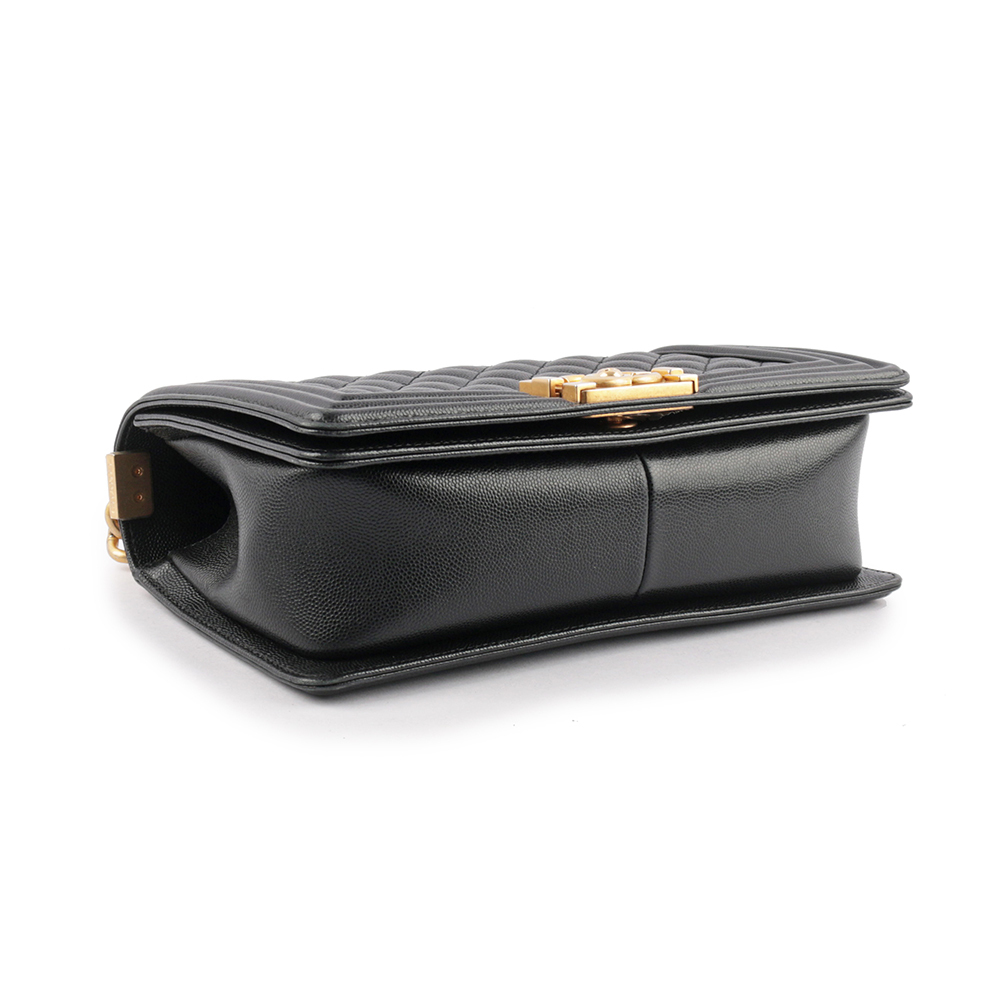 【CHANEL】荔枝牛皮菱格紋金釦 Boy Chanel 25cm(黑色) CH1A000096