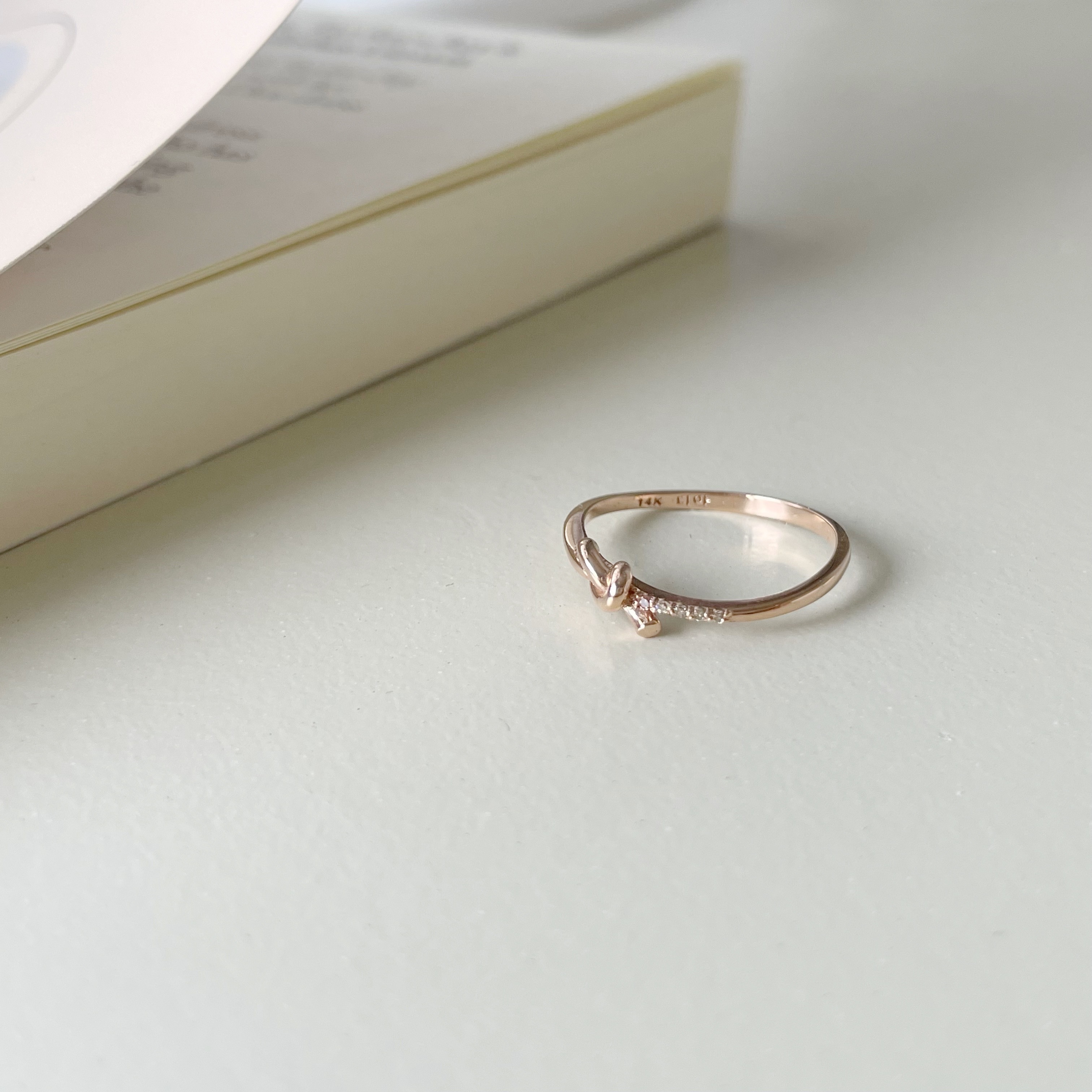 14K麵包結真鑽戒指