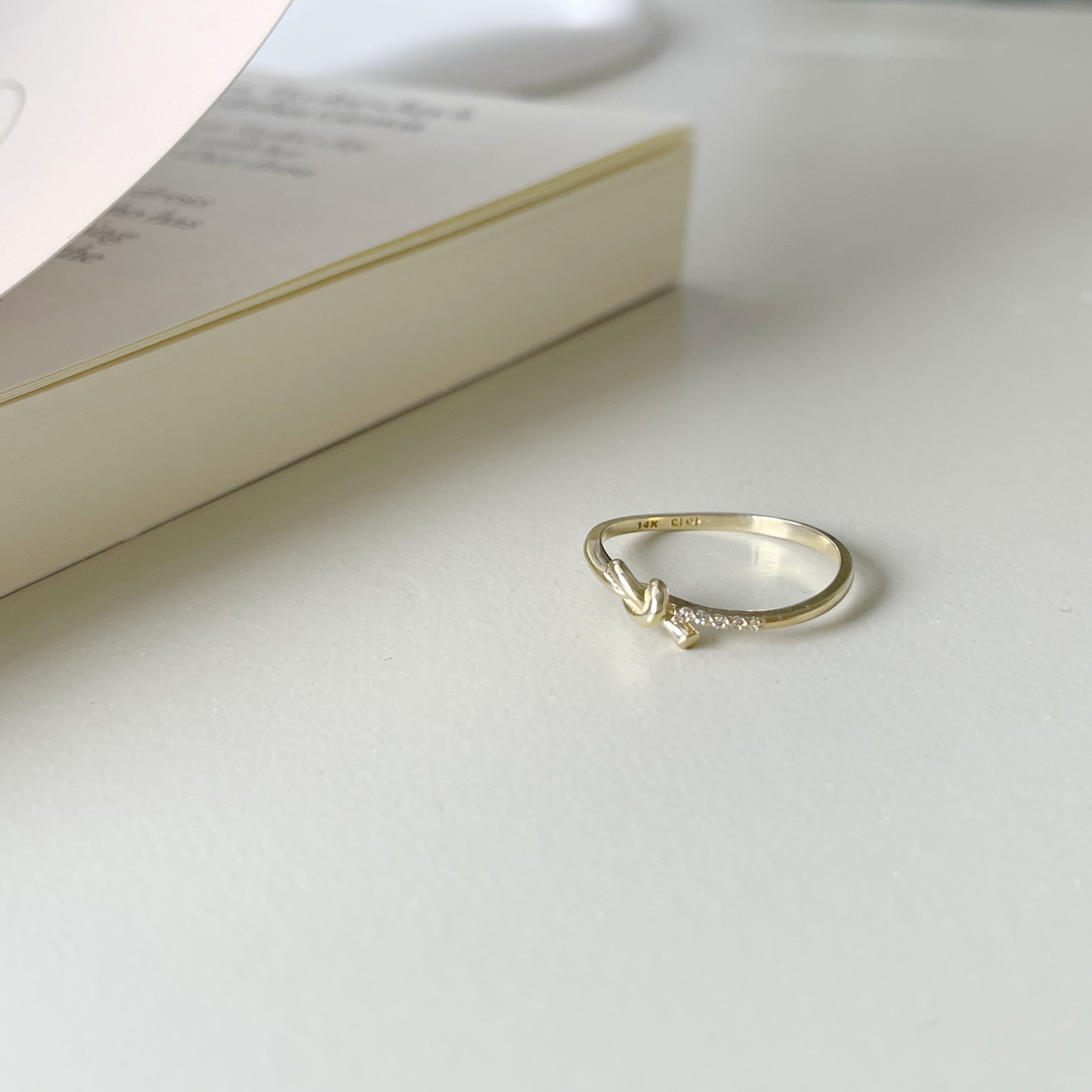 14K麵包結真鑽戒指