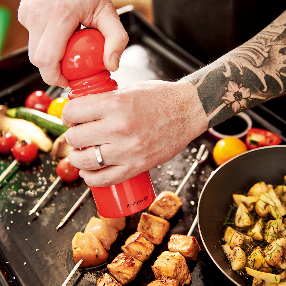 RUMBA l 胡椒＆海鹽通用紅色亮面烤漆研磨罐 20CM