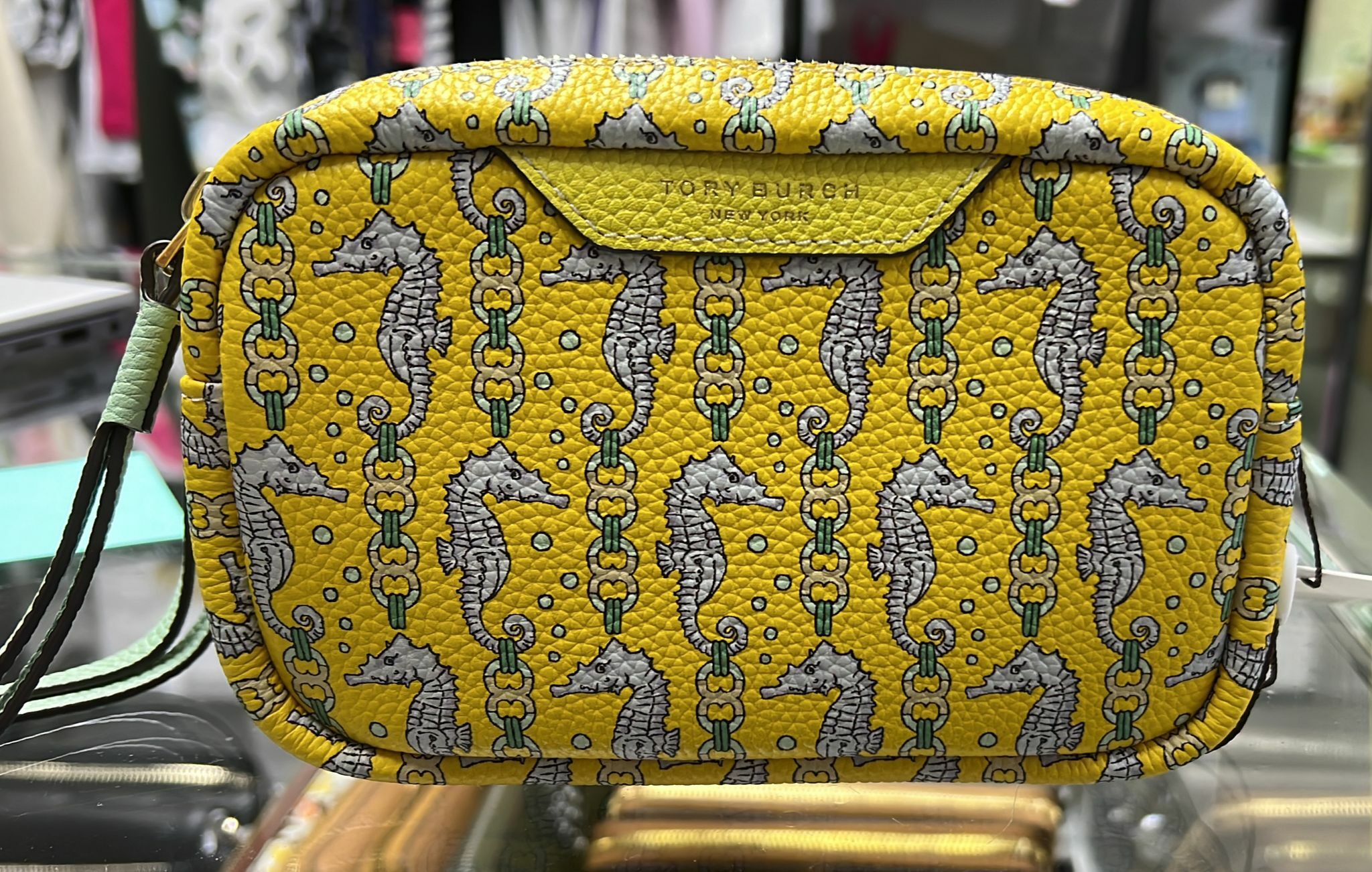 [S] TORY BURCH PERRY PRINTED POUCH, YELLOW SEAHOUSE, 64327-726 (STB144)