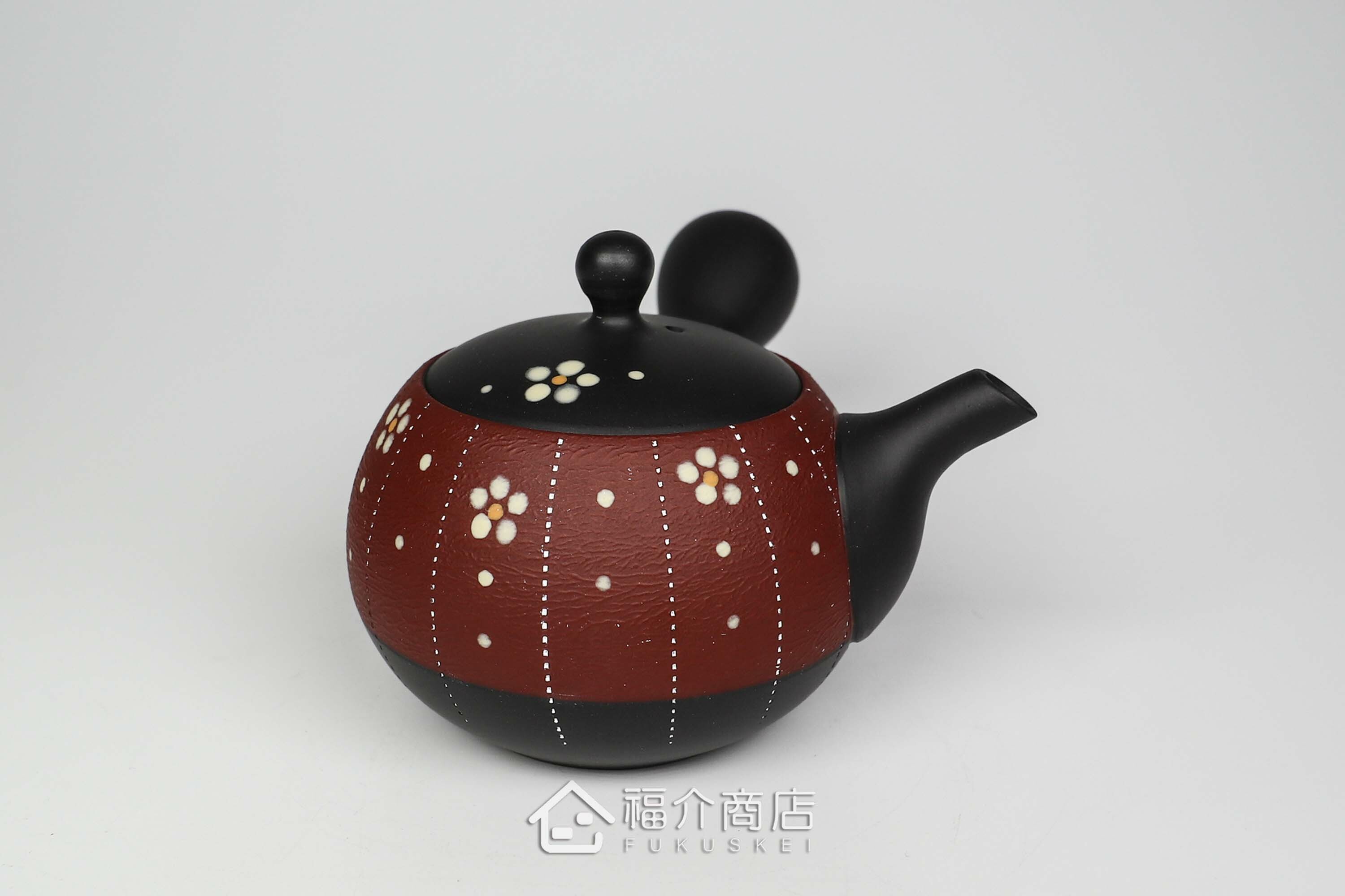 泡茶用的日本陶瓷茶壺