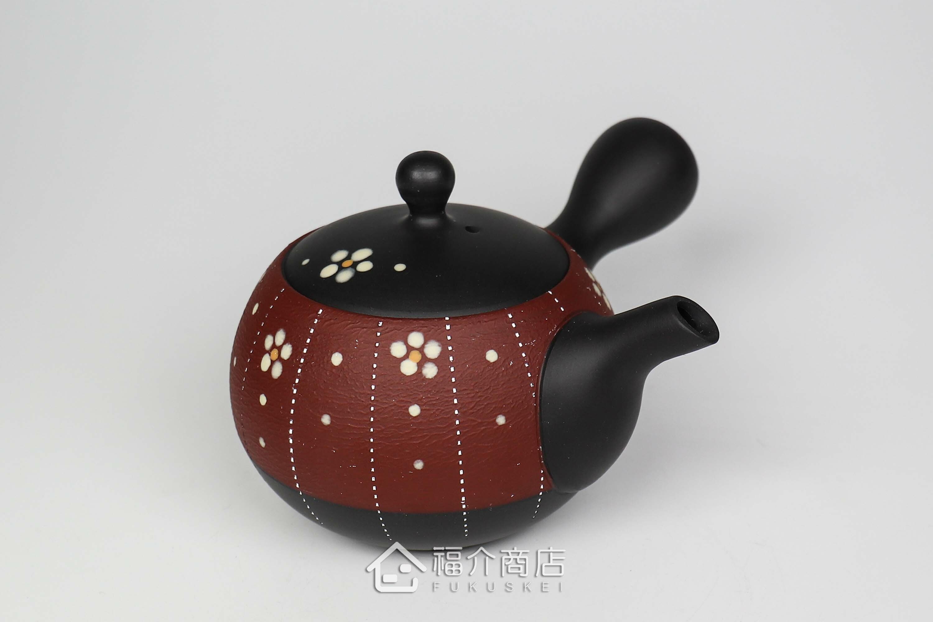 泡茶用的日本陶瓷茶壺