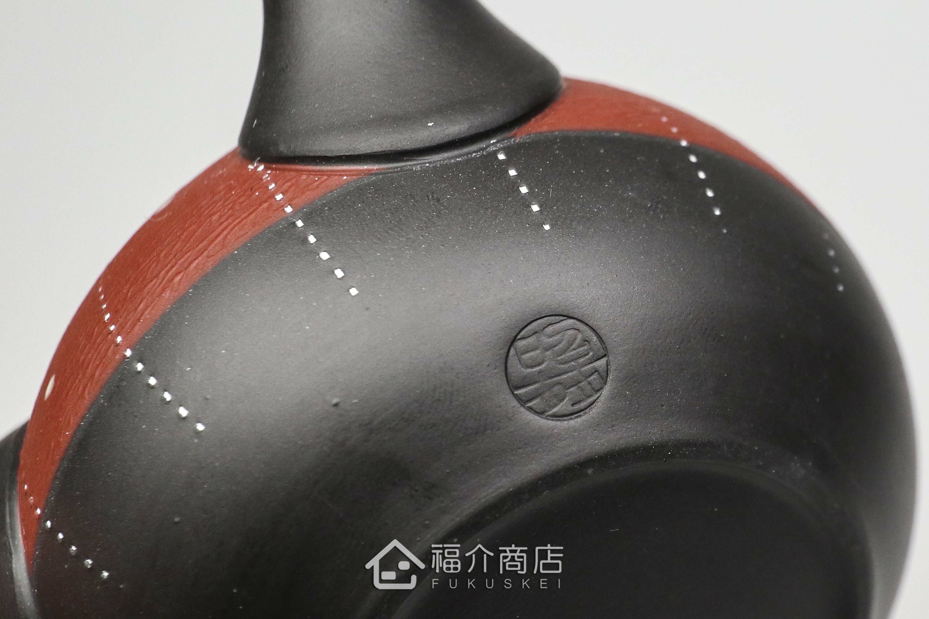 泡茶用的日本陶瓷茶壺