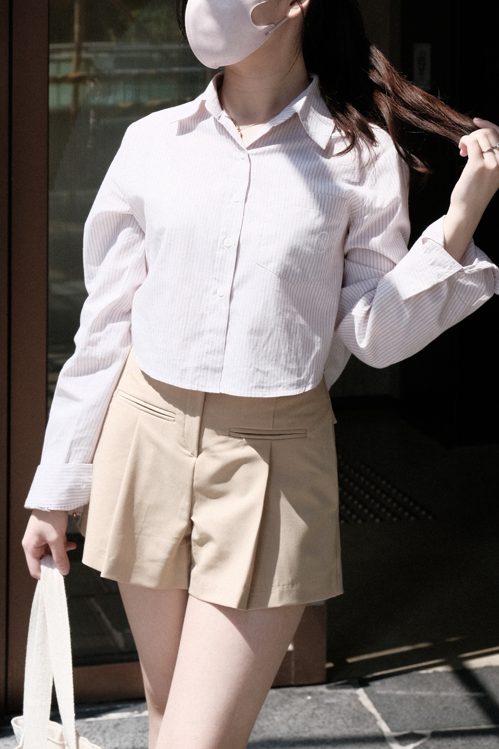 不規則短版直紋恤衫 // 兩色入