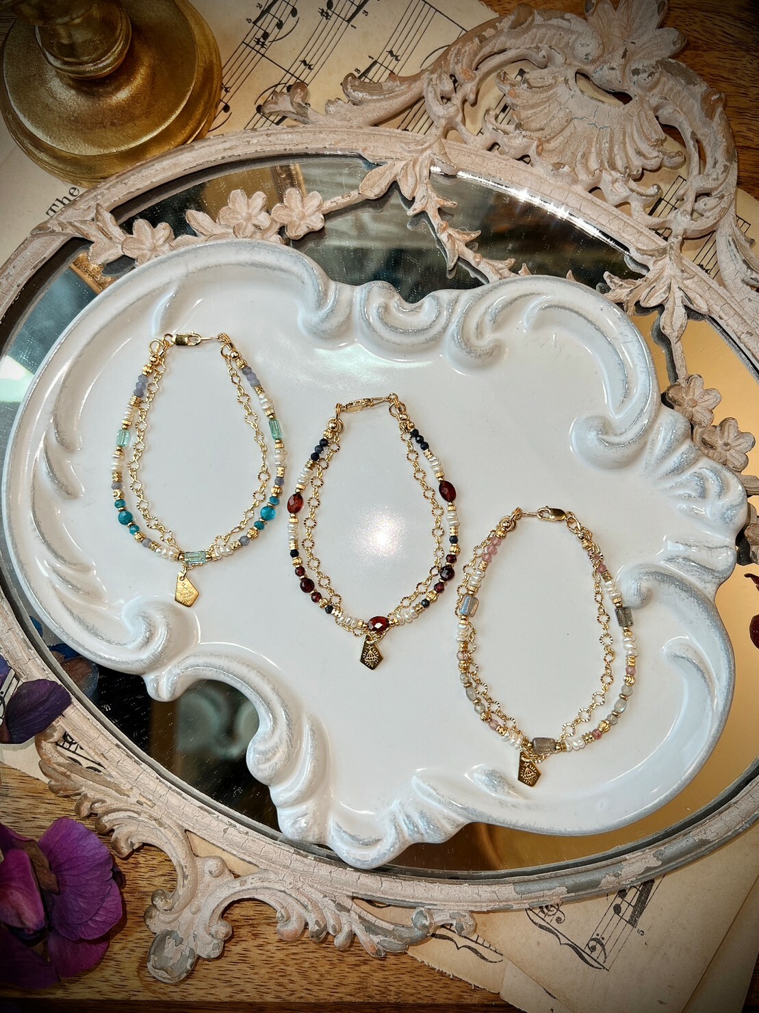 ｛梵蒂岡聖光｝