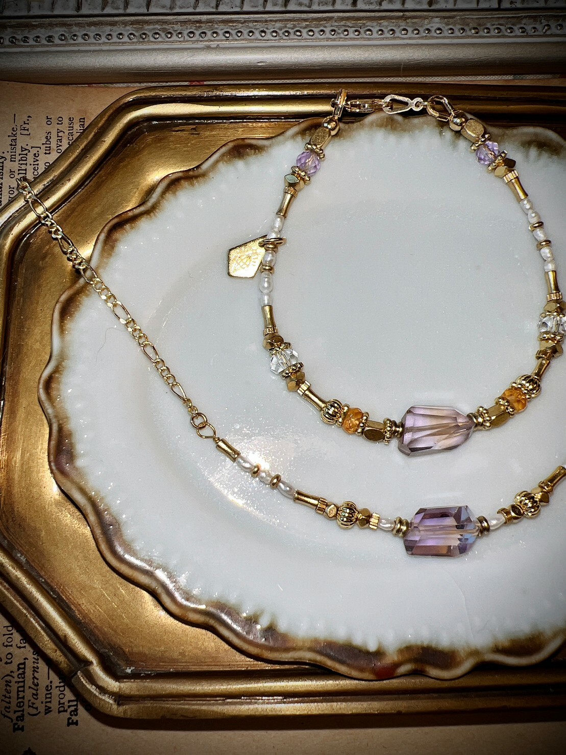 ｛杜夏特萊侯爵夫人｝