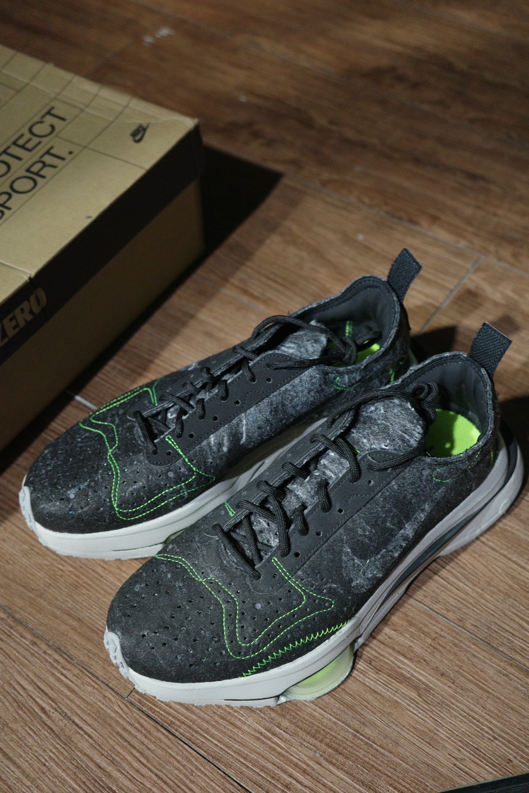 Nike air zoom-type 黑灰毛呢螢光綠 男段 cw7157-001