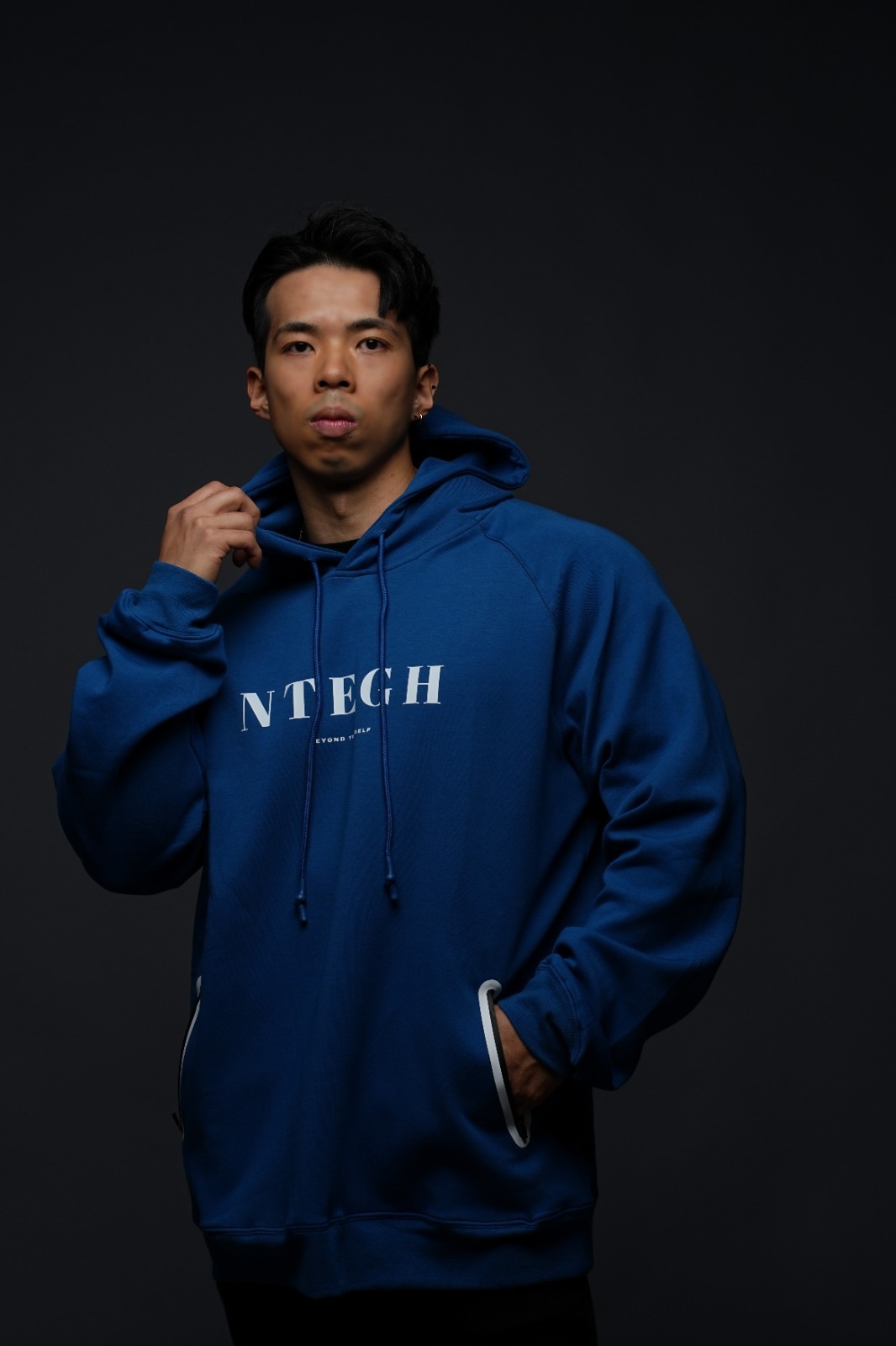 NOT ENOUGH CLASSIC HODDIE (BLUE）