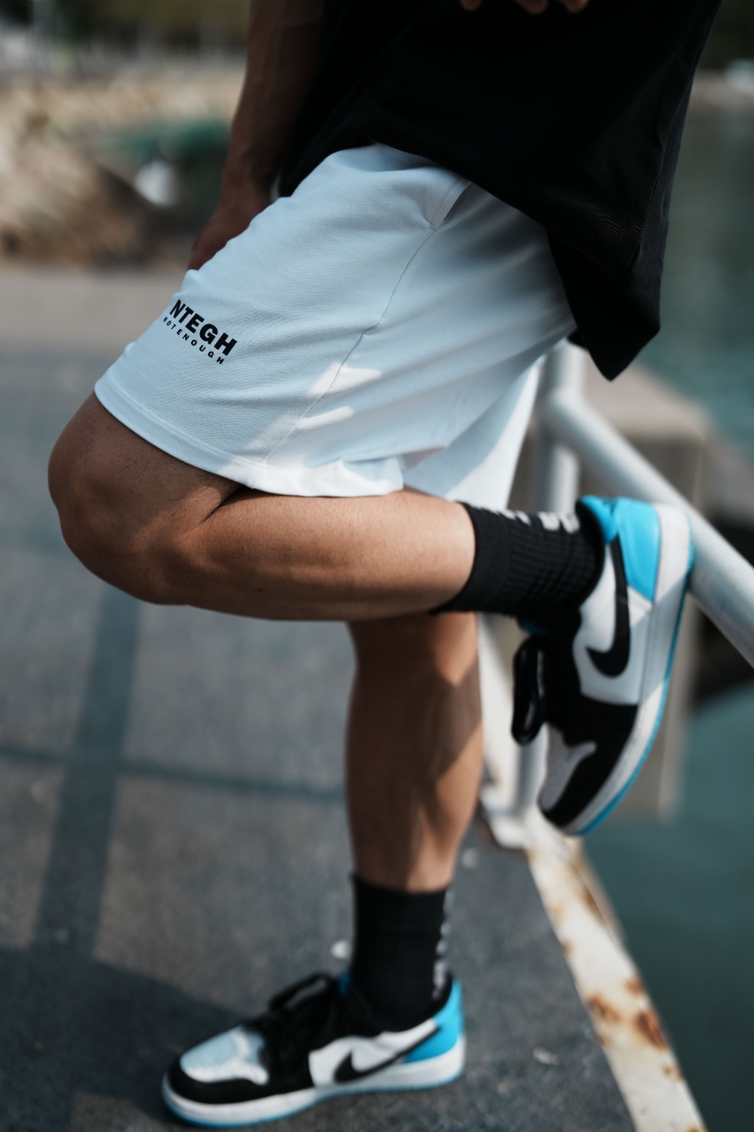 NOT ENOUGH COMFORT SHORT