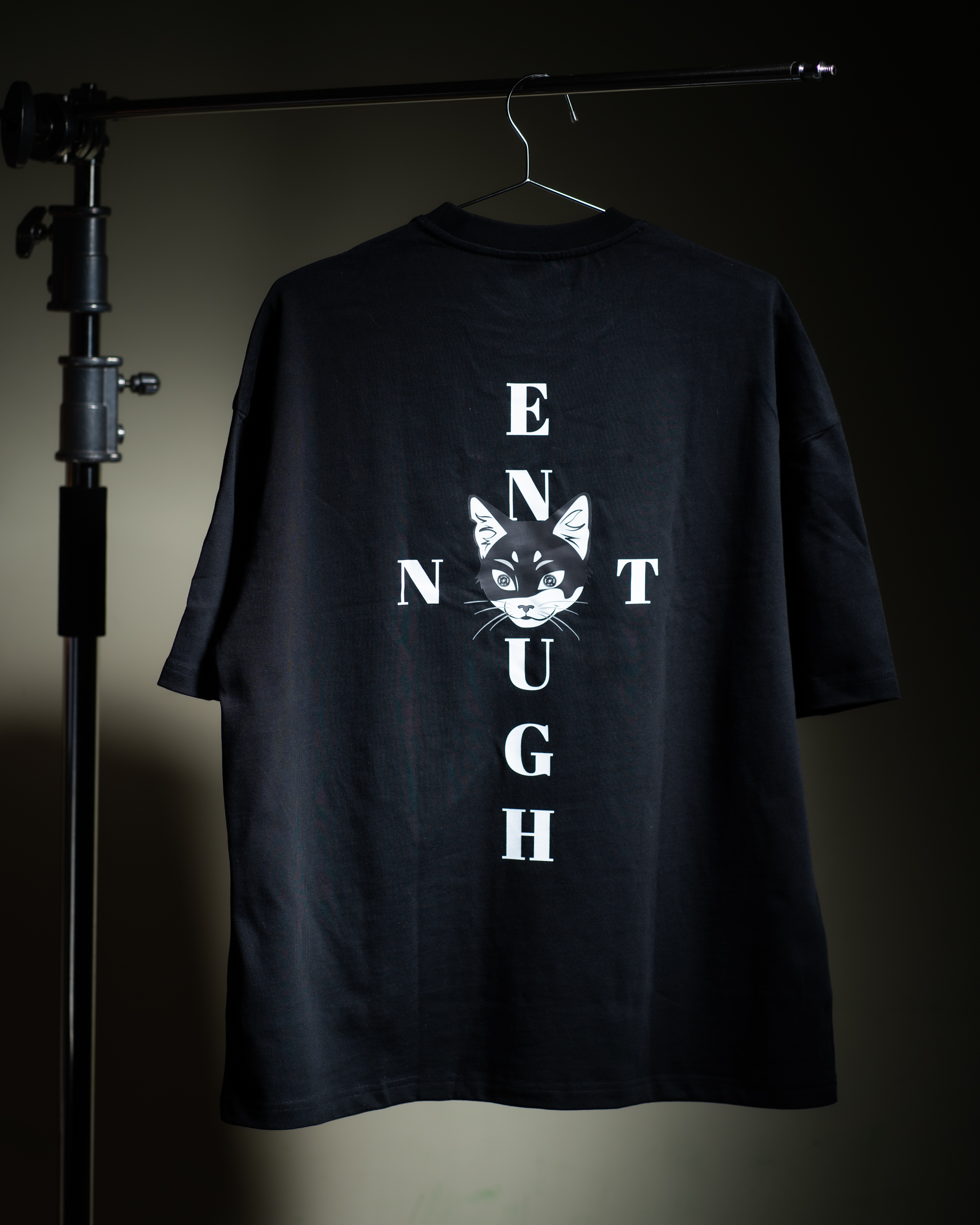 Not Enough CLASSIC LOGO OVERSIZED TEE