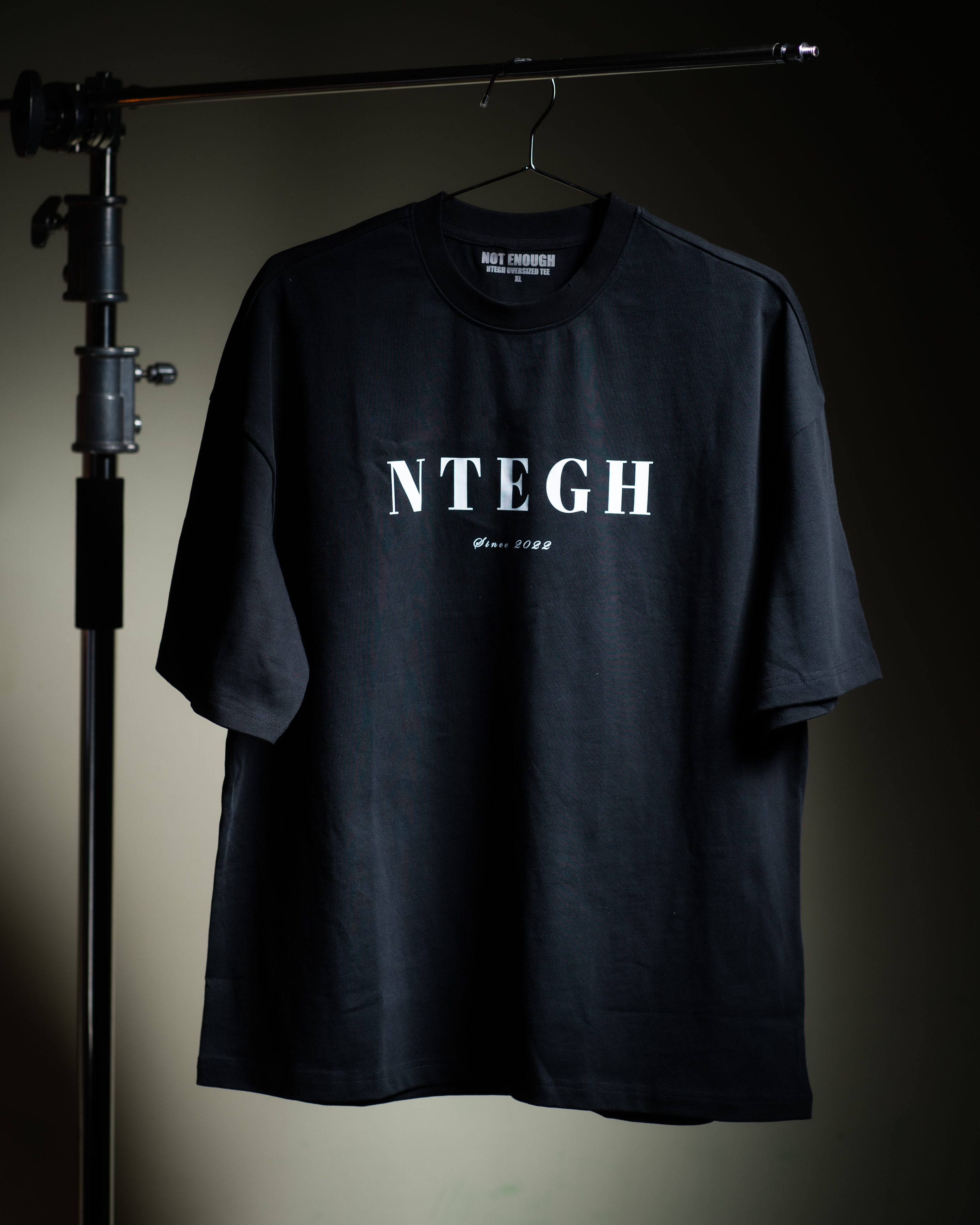Not Enough CLASSIC LOGO OVERSIZED TEE