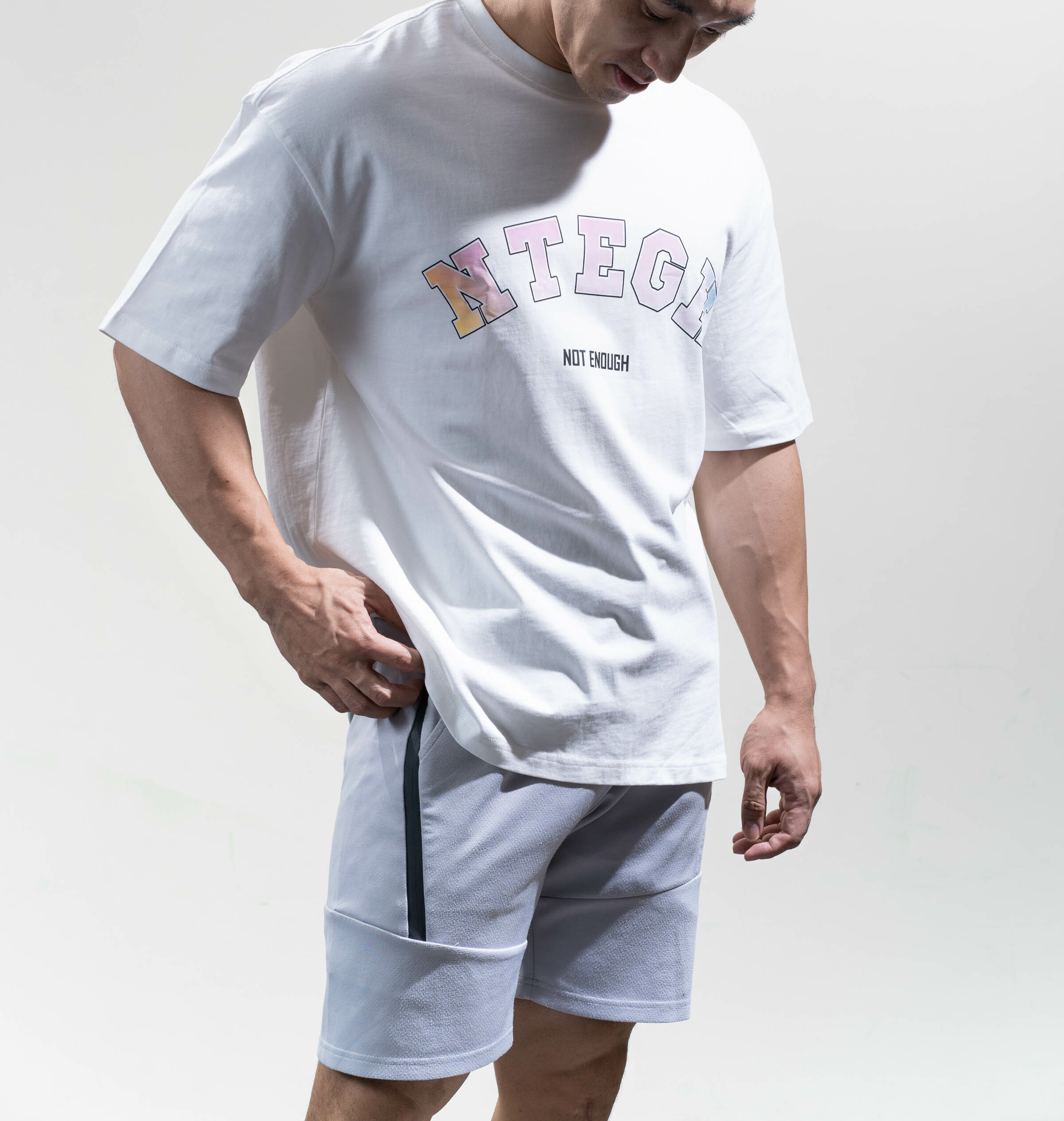 Not Enough Colourful Summer 2022 彩色LOGO Oversized Tee