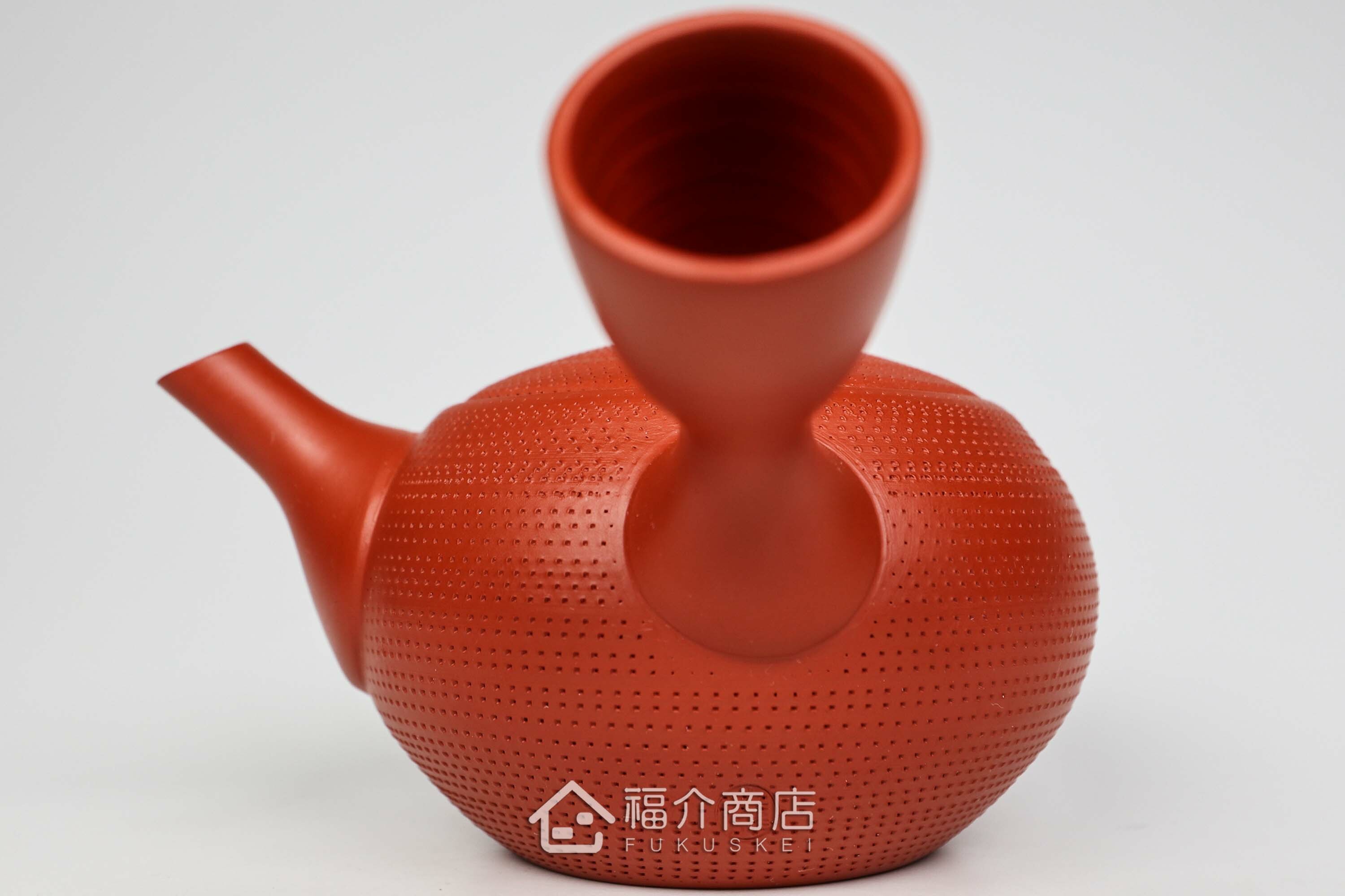 泡茶用的日本陶瓷茶壺