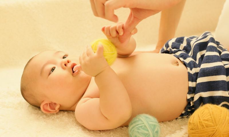 寶寶按摩油怎麼挑？輕鬆打造跟寶寶的親子關係