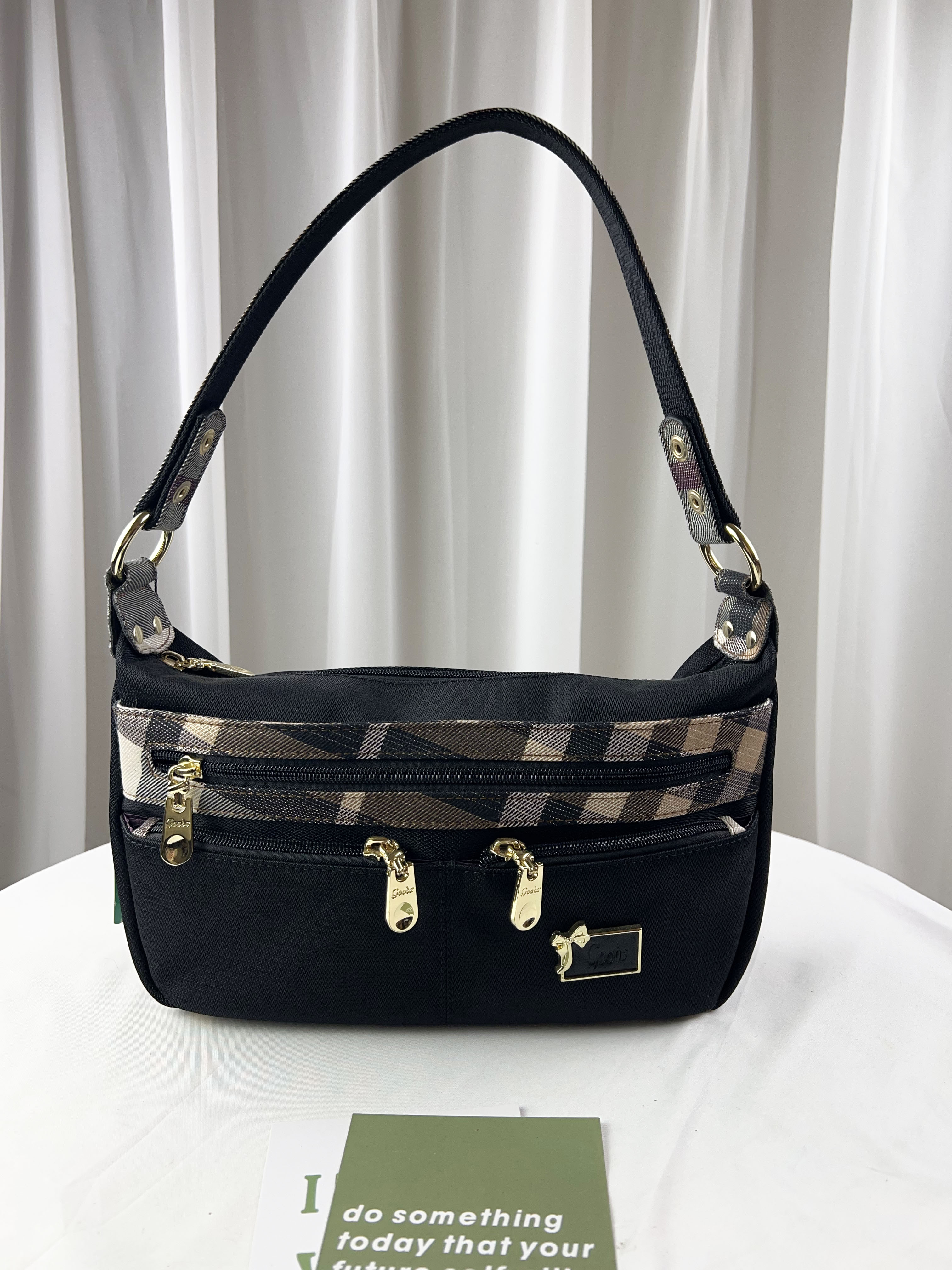 GOODS 金線大格黑防潑水肩背包 / 側背包 #2079