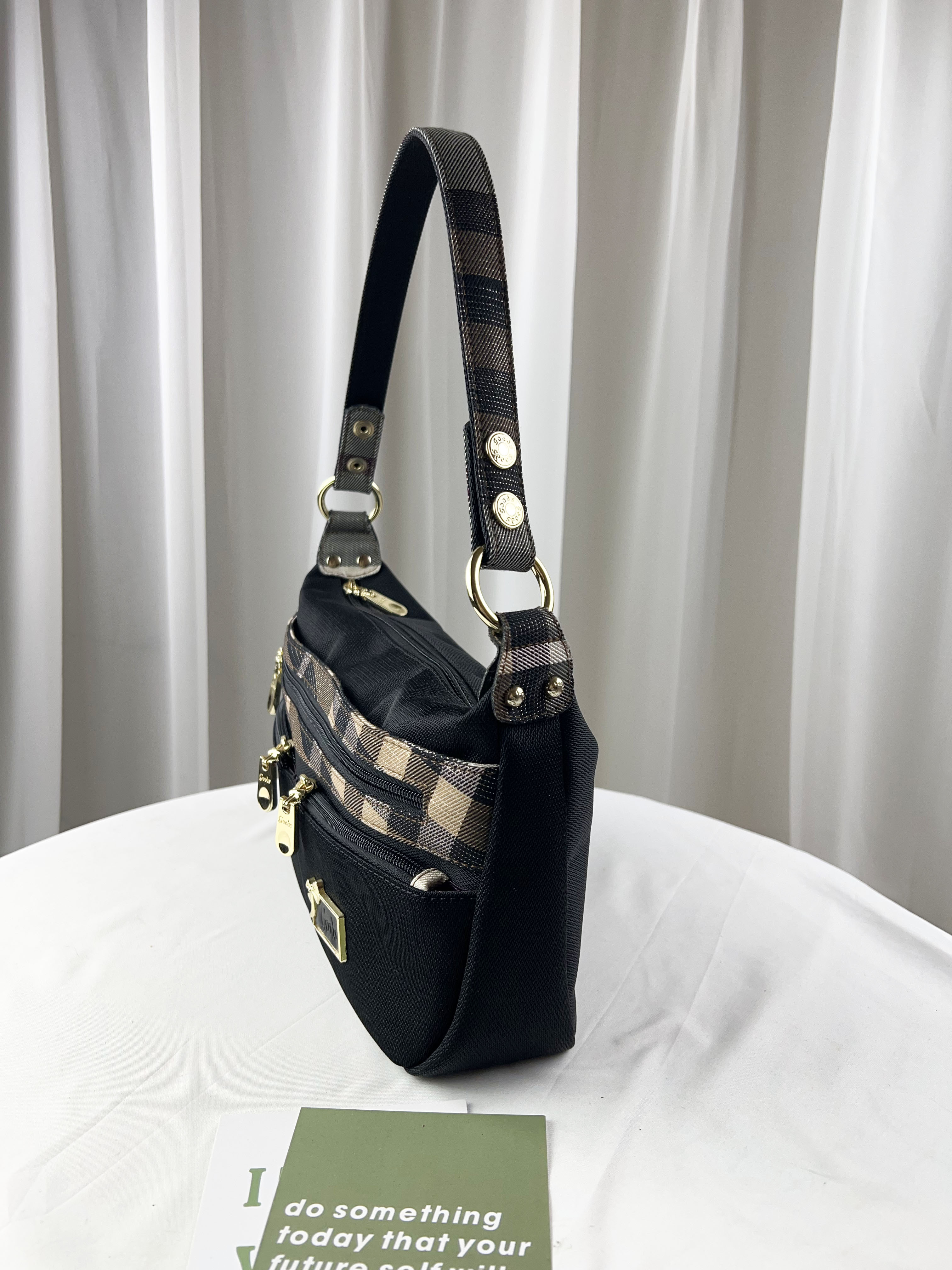 GOODS 金線大格黑防潑水肩背包 / 側背包 #2079