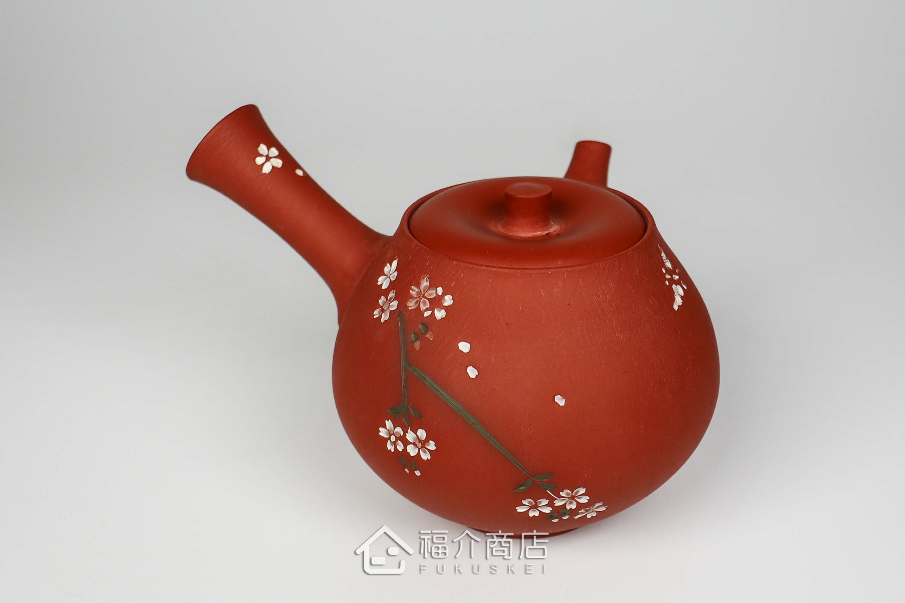 泡茶用的日本陶瓷茶壺