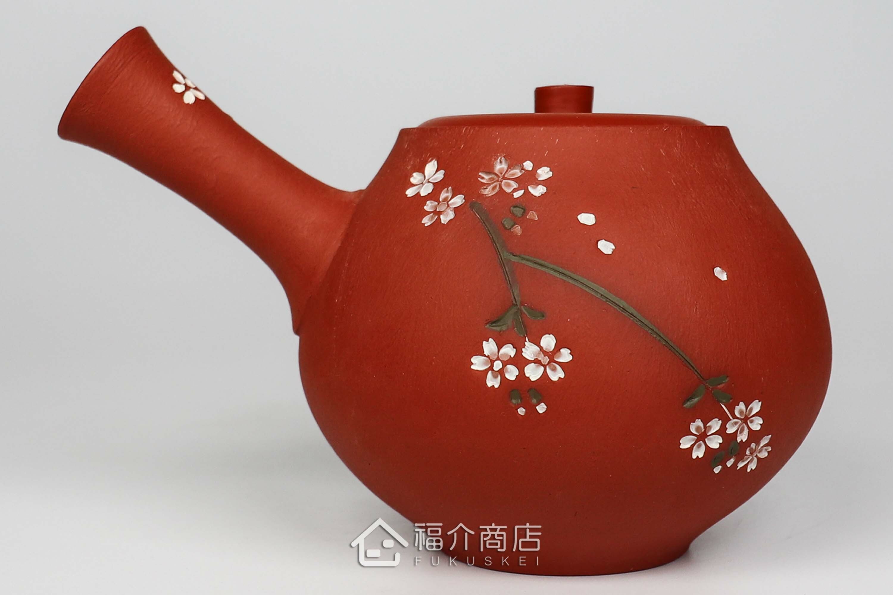 泡茶用的日本陶瓷茶壺