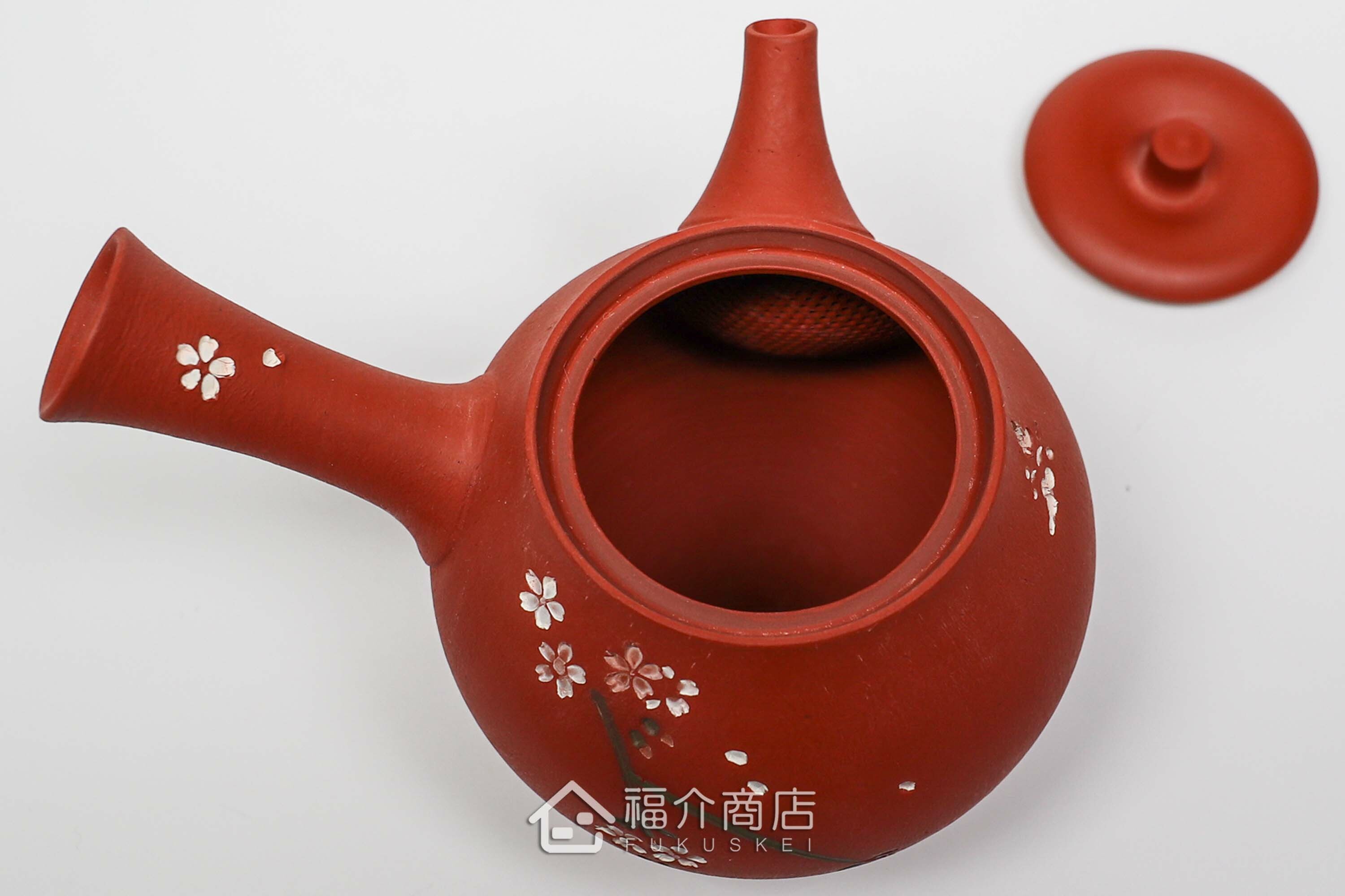 泡茶用的日本陶瓷茶壺