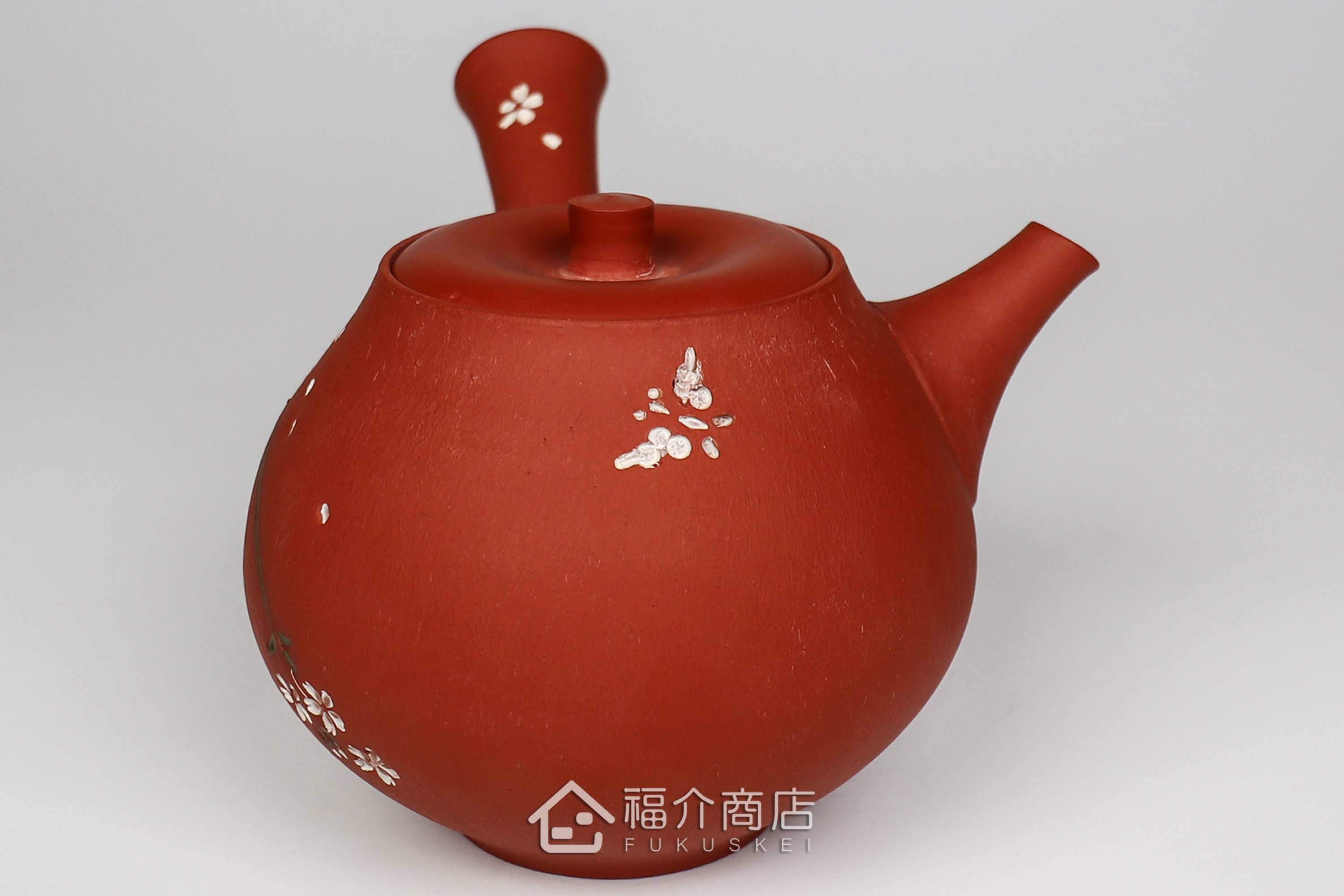 泡茶用的日本陶瓷茶壺