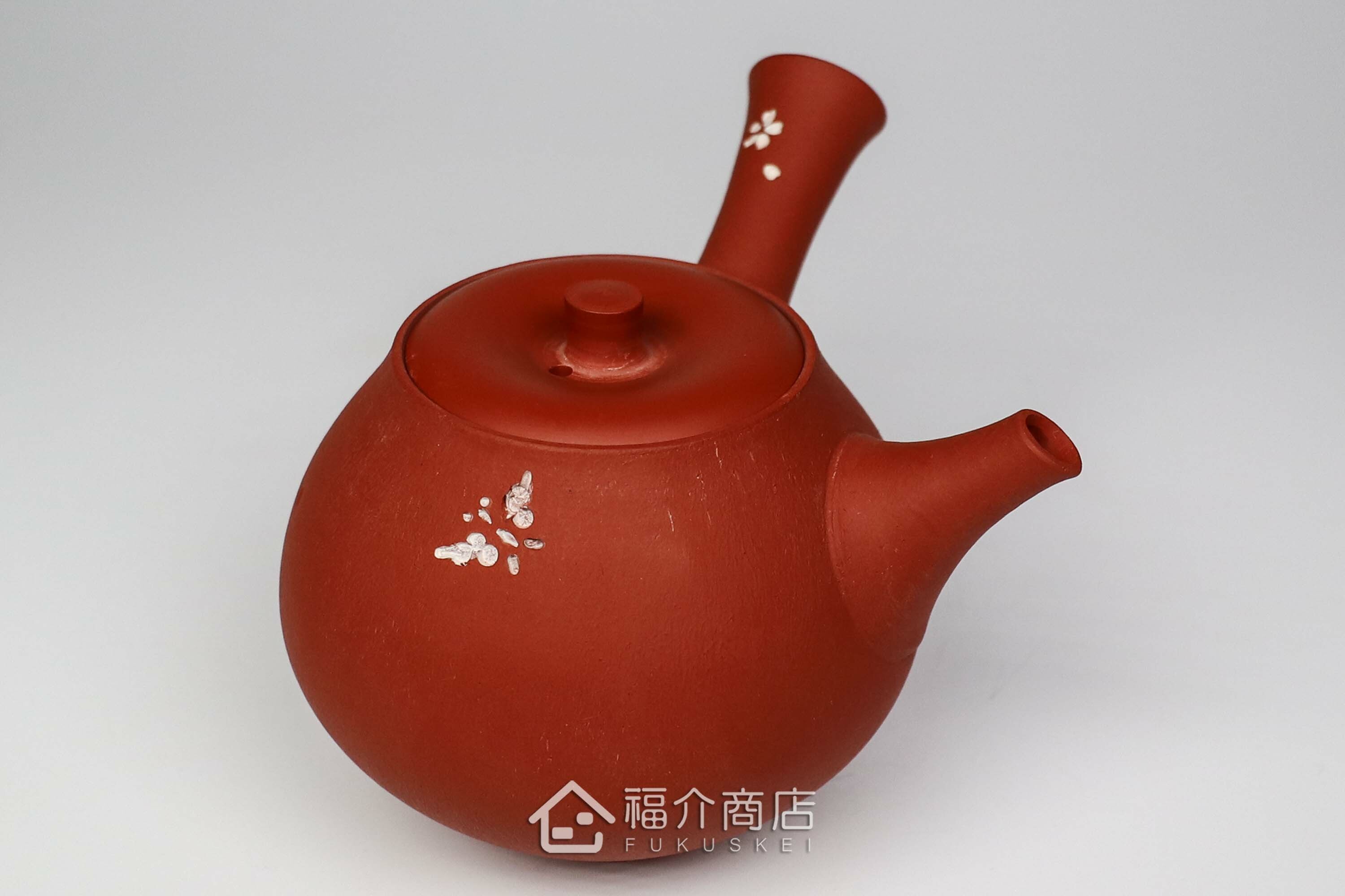 泡茶用的日本陶瓷茶壺