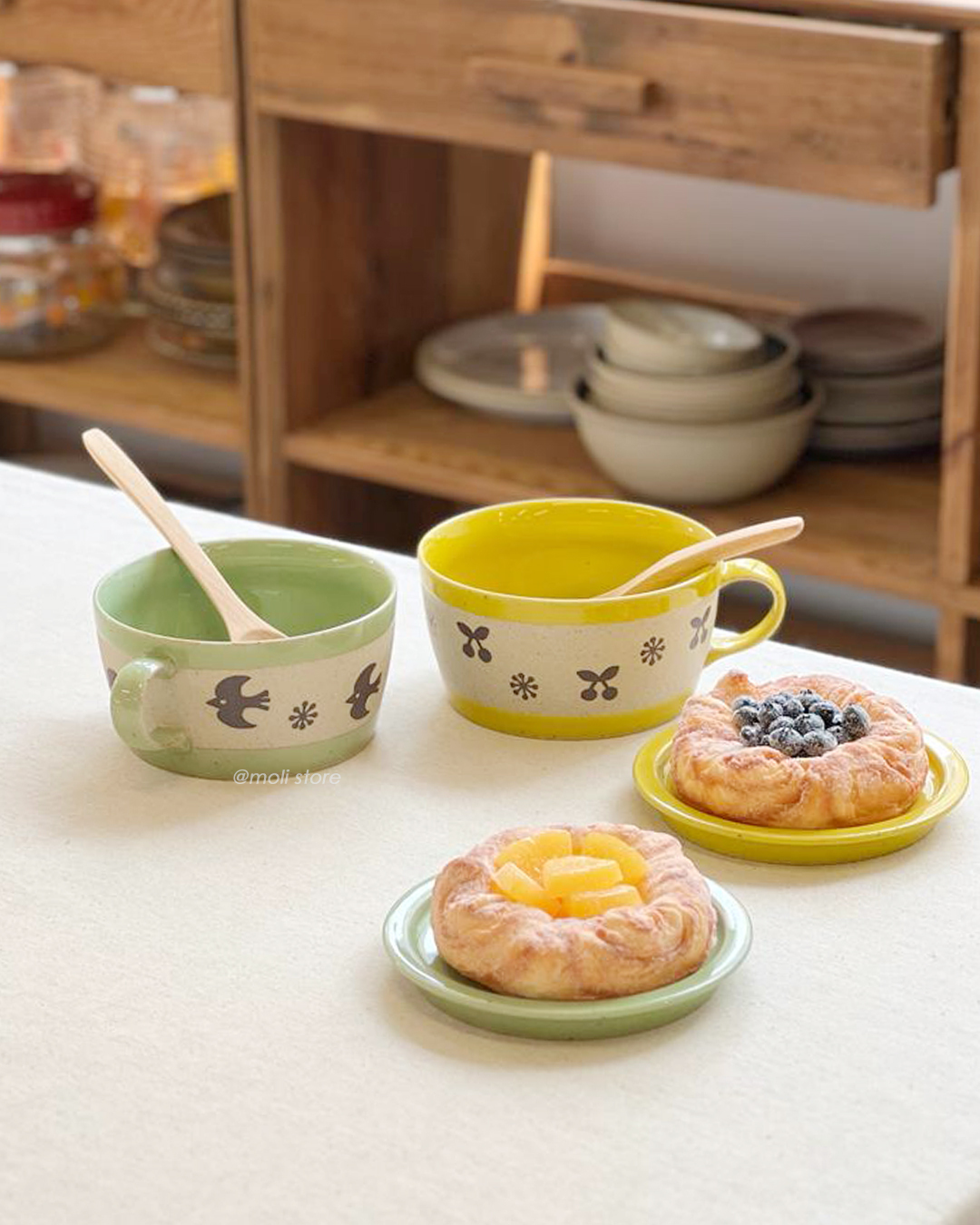 Hasami Ware Soup Bowl with lid The birds｜Hamato