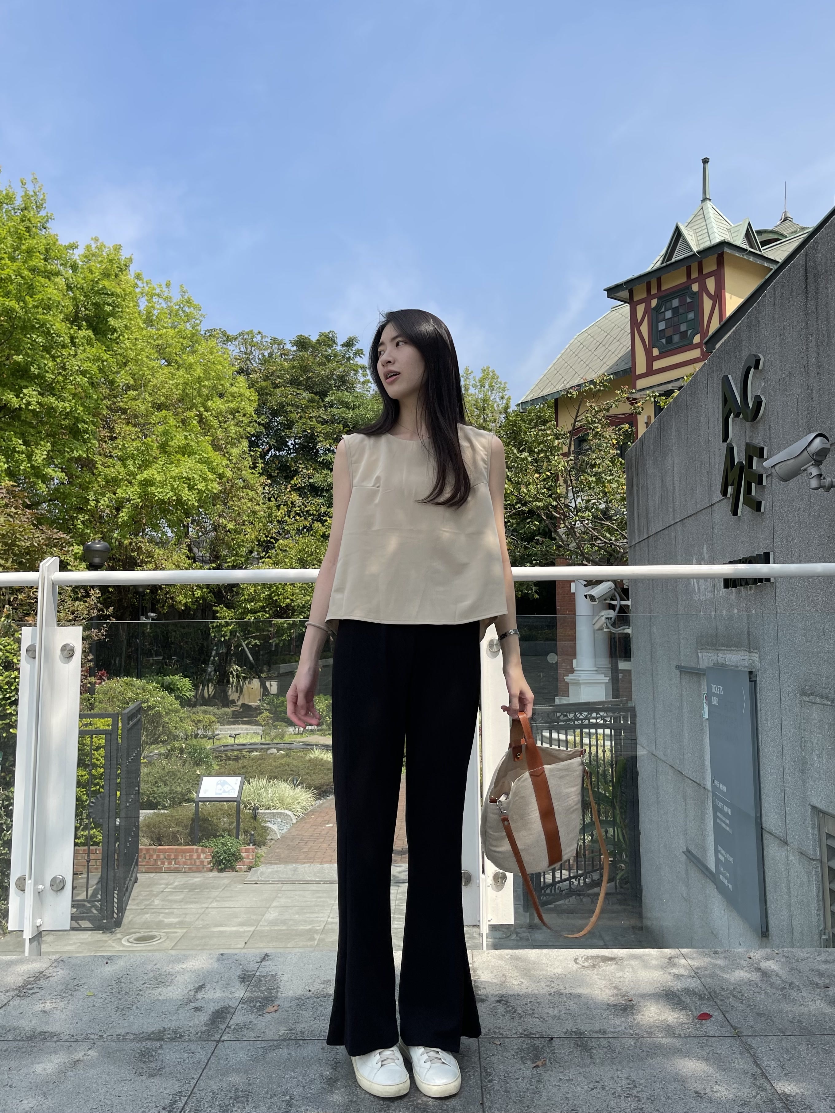 彈性鬆緊微喇叭開衩褲