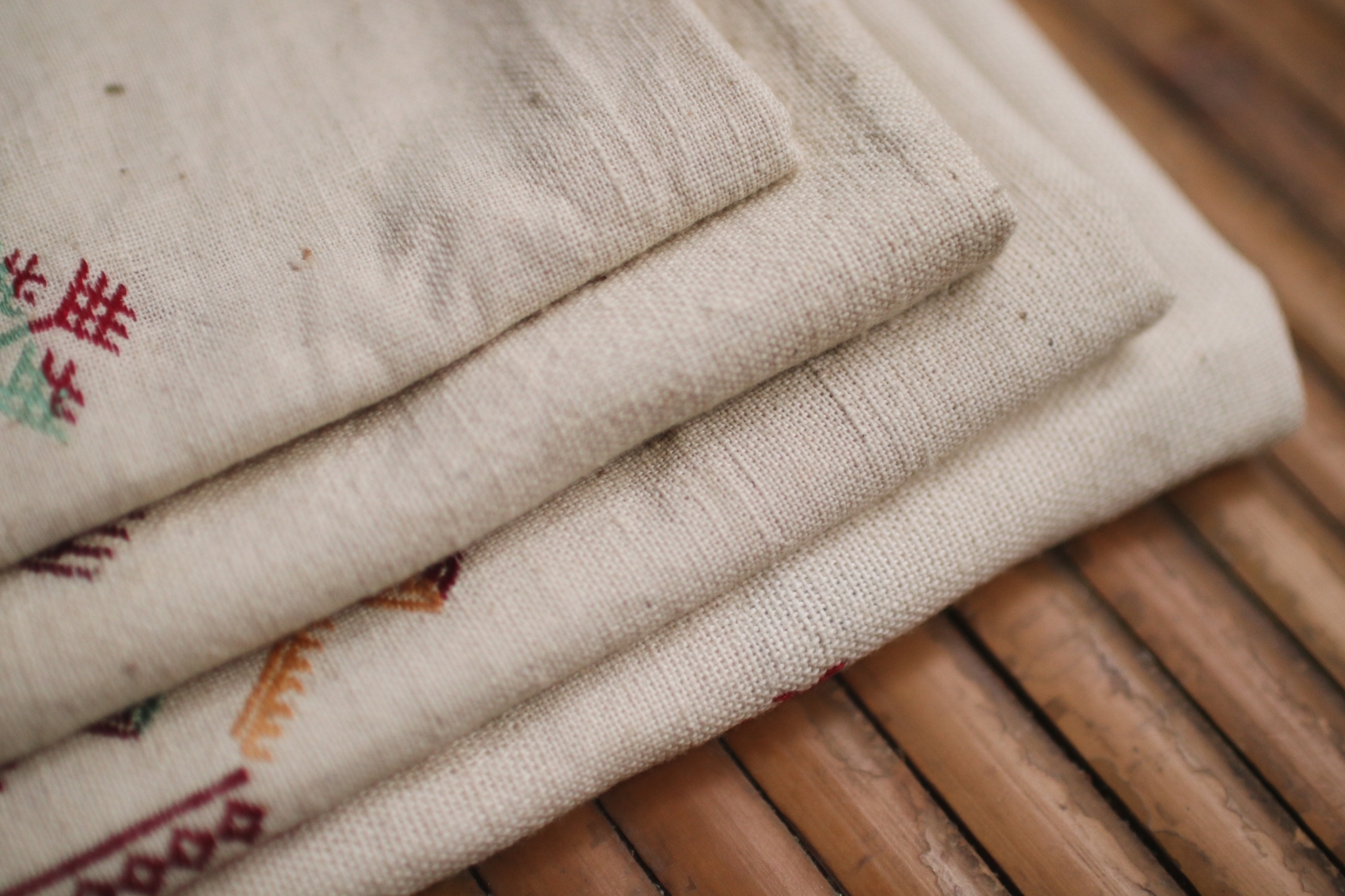 老刺繡手織巾
