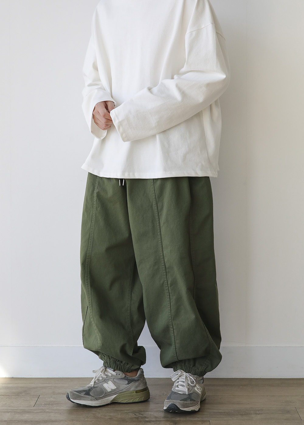 蓬鬆氣球剪裁工裝褲