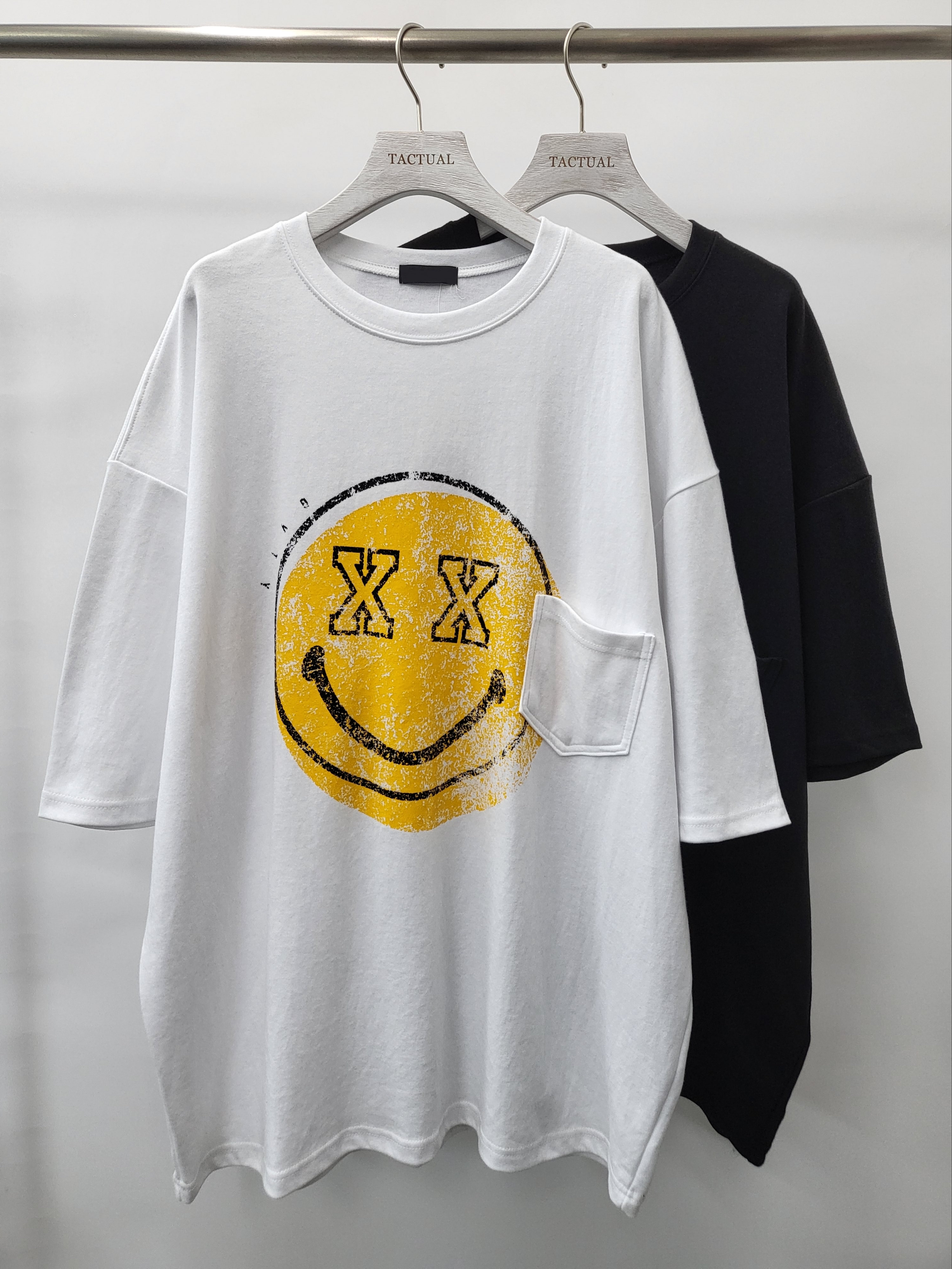 Oversize哈哈笑袋口短袖Tee T4573